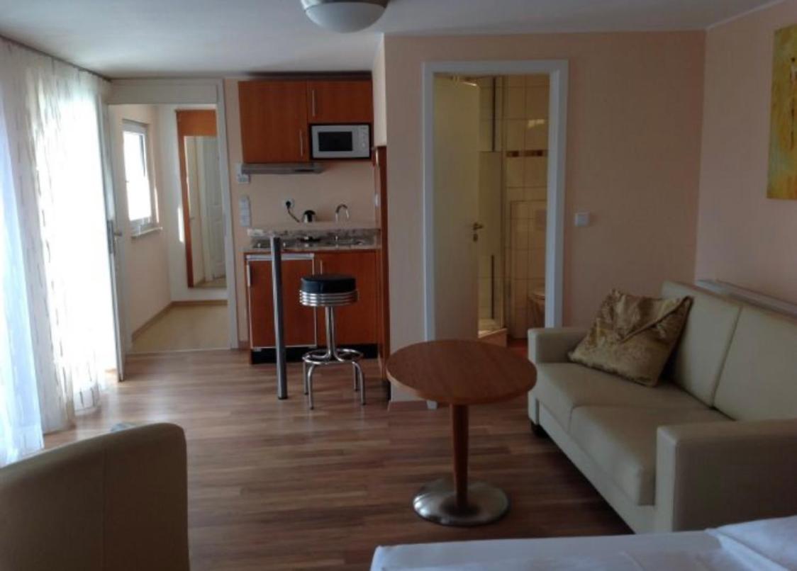 BEST LONGSTAY INN, homestead and extended stay - KRAL Hotels Erlangen view 4