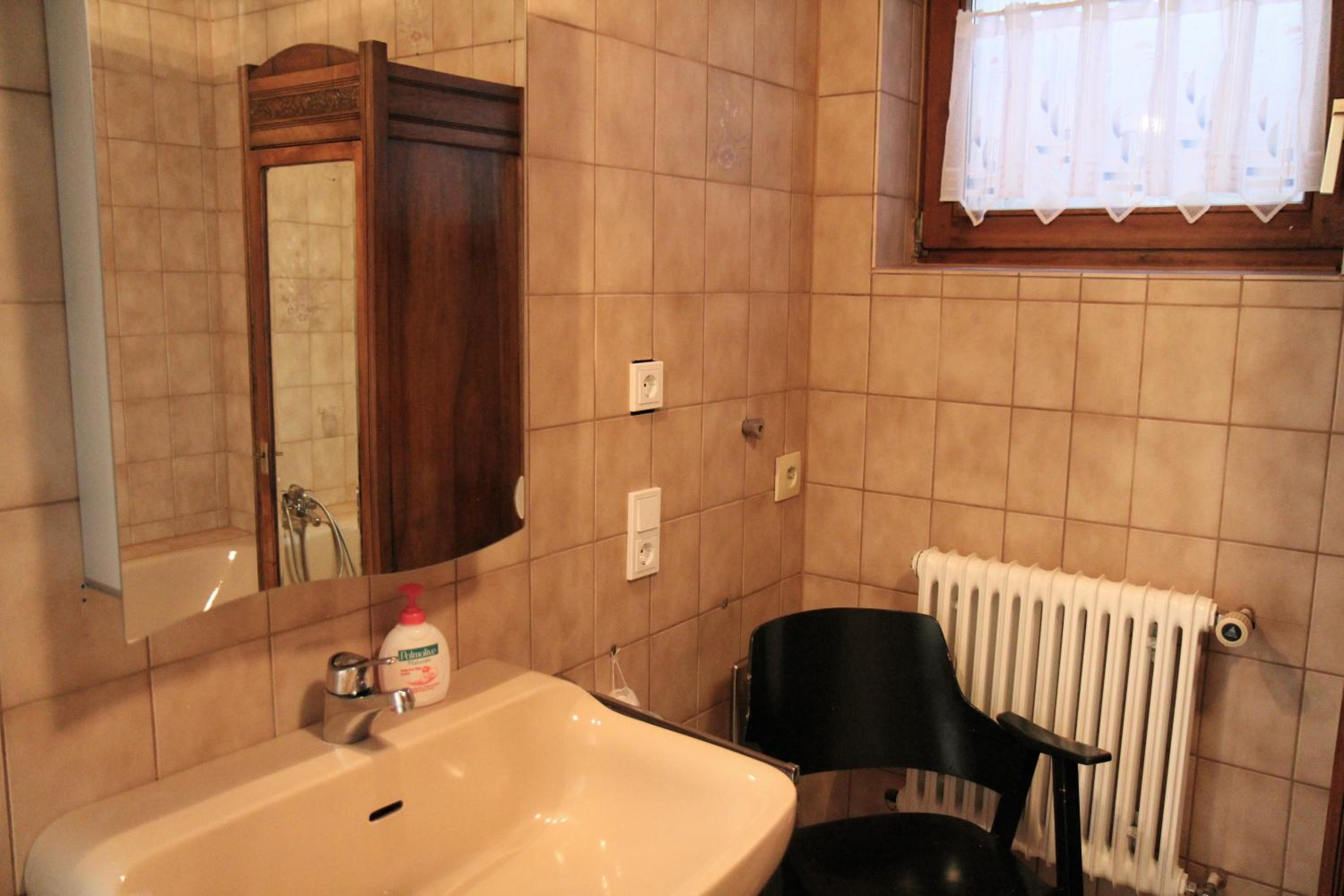 Photo 33