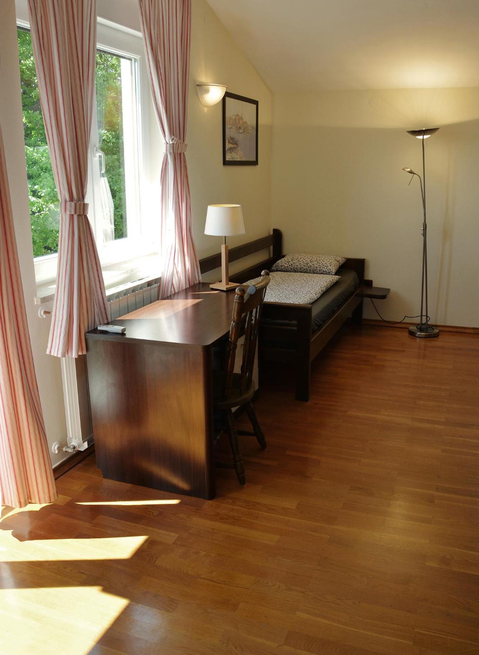 Photo 48