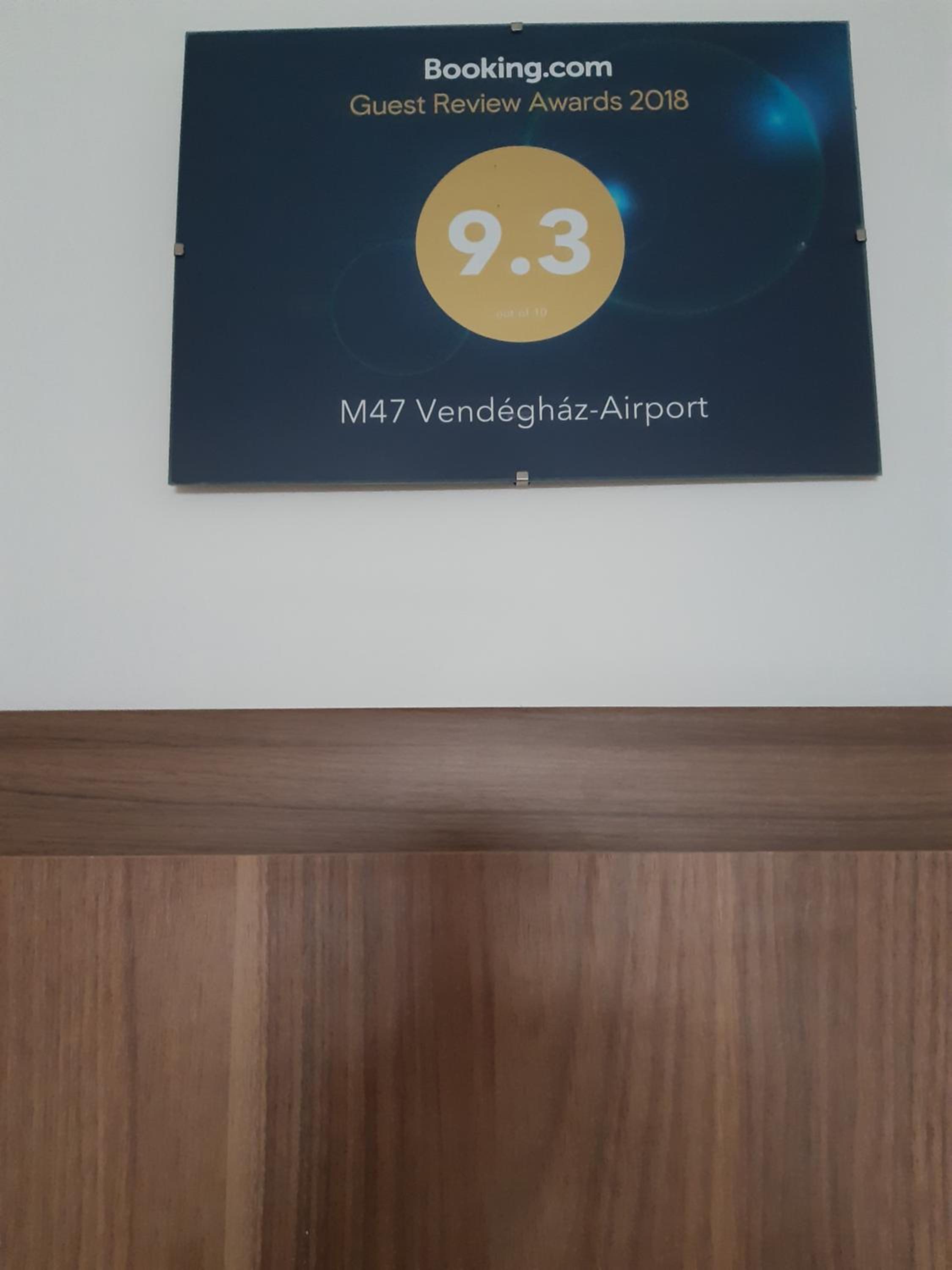M47 Vendégház-Airport view 2
