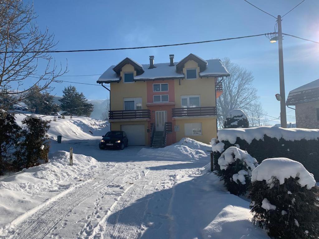 Photo 19
