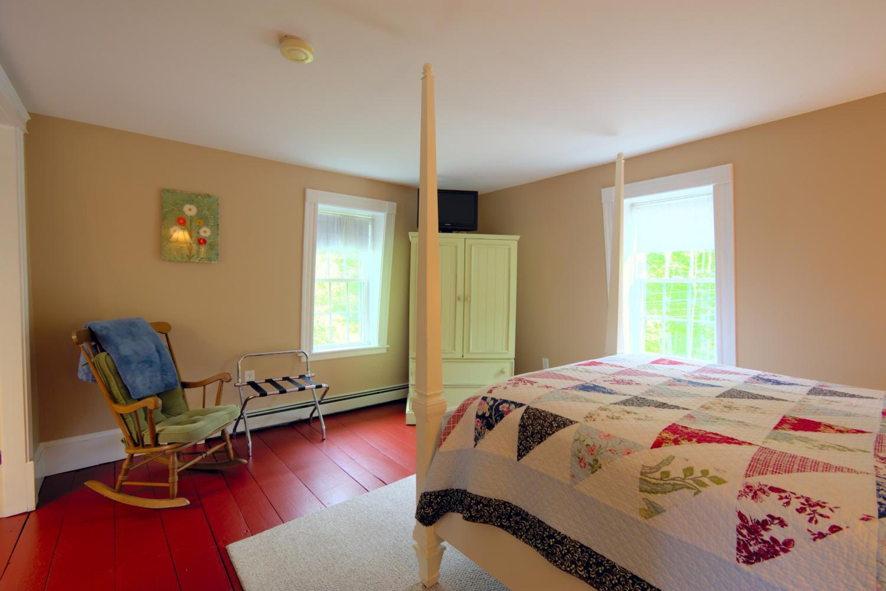 Ballard House Inn view 3