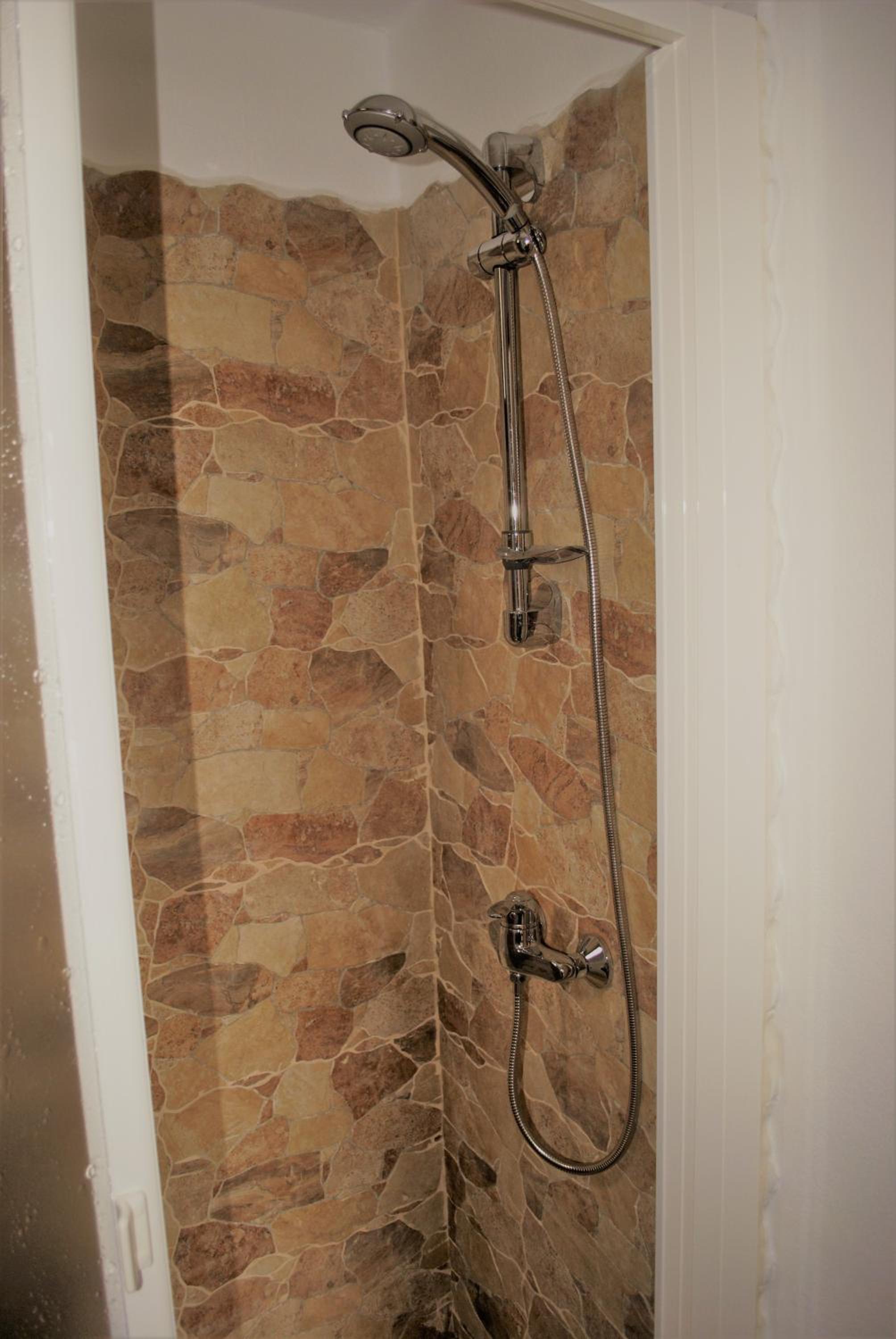 Photo 51
