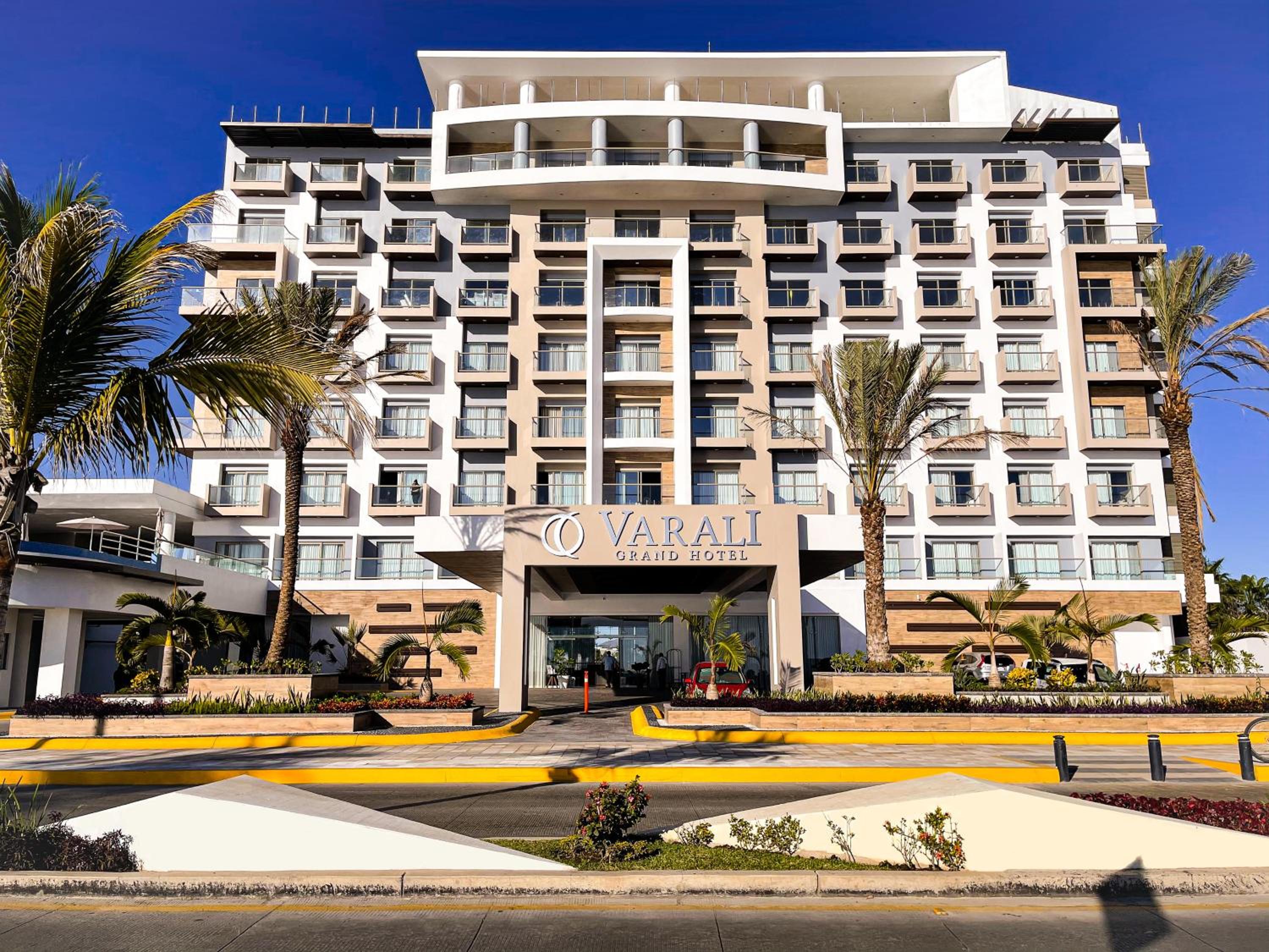 Hotel Varali Grand Hotel - Image 1