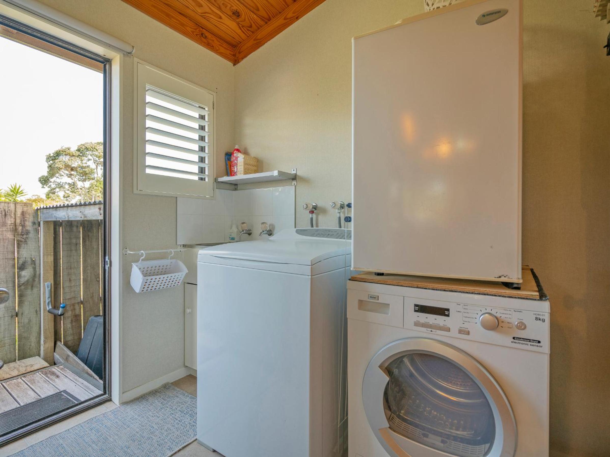 Beaut Bach on Beverley - Whangamata Holiday Home view 3
