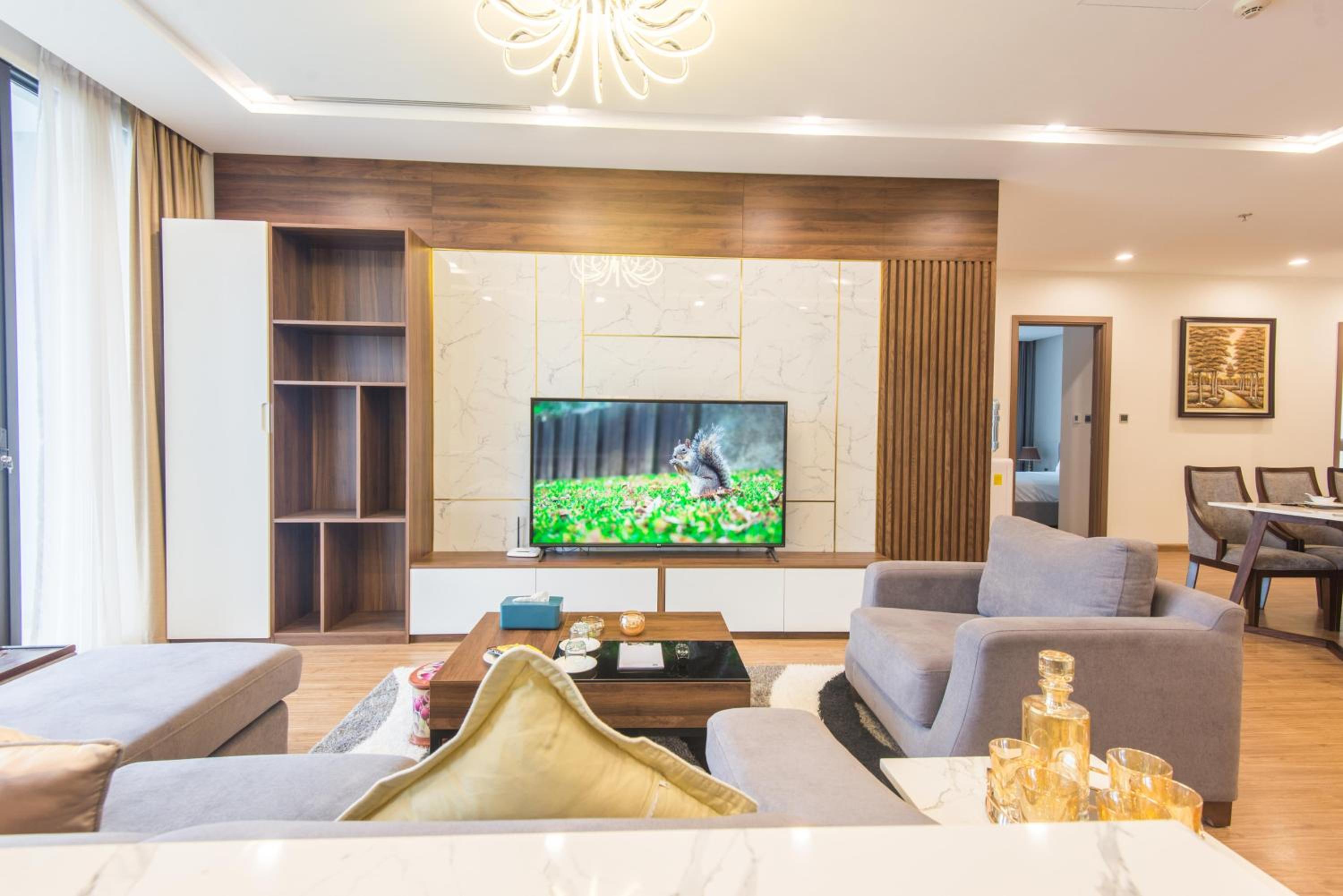 Premium Apartment Vinhomes Metropolis BaDinh