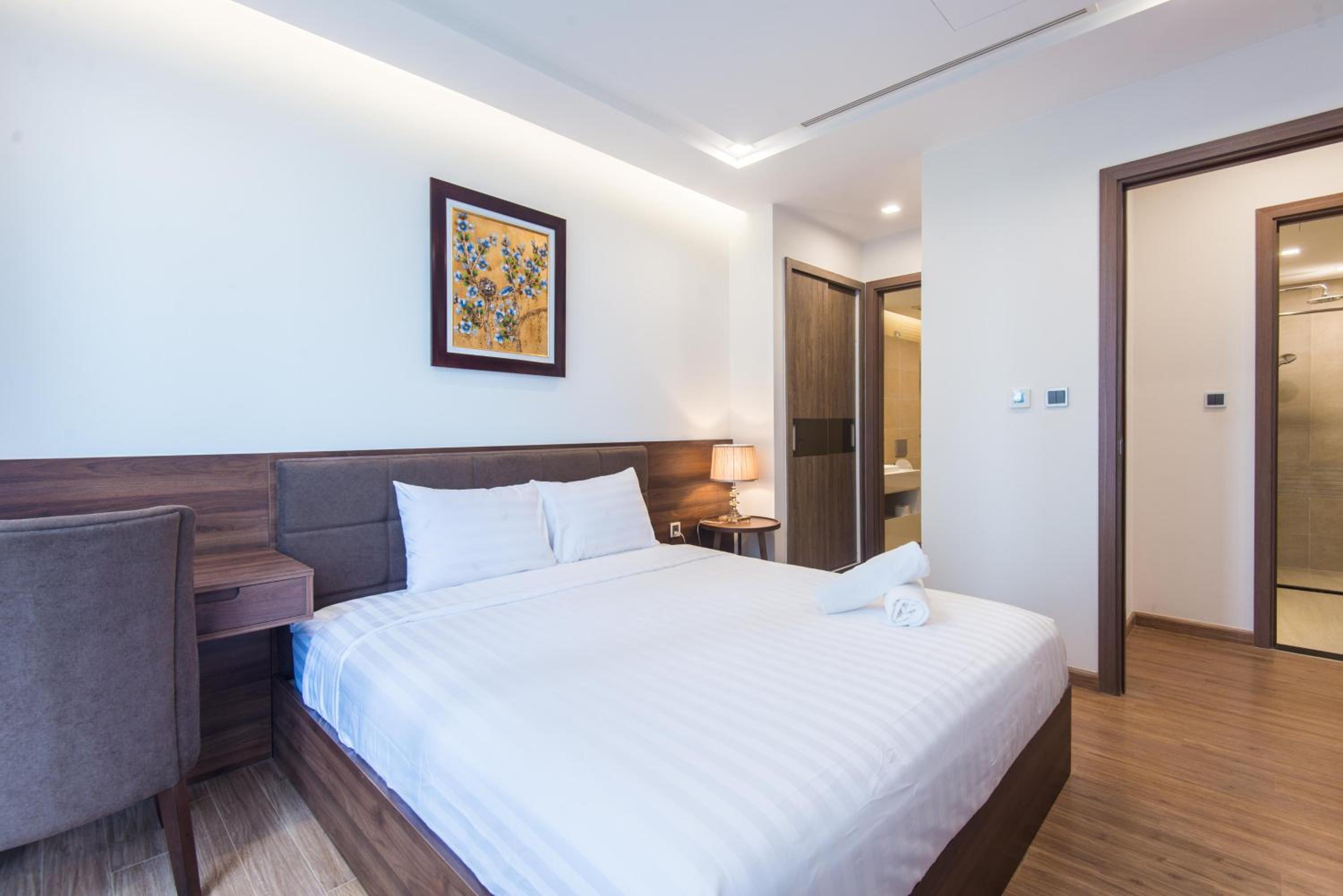 Premium Apartment Vinhomes Metropolis BaDinh