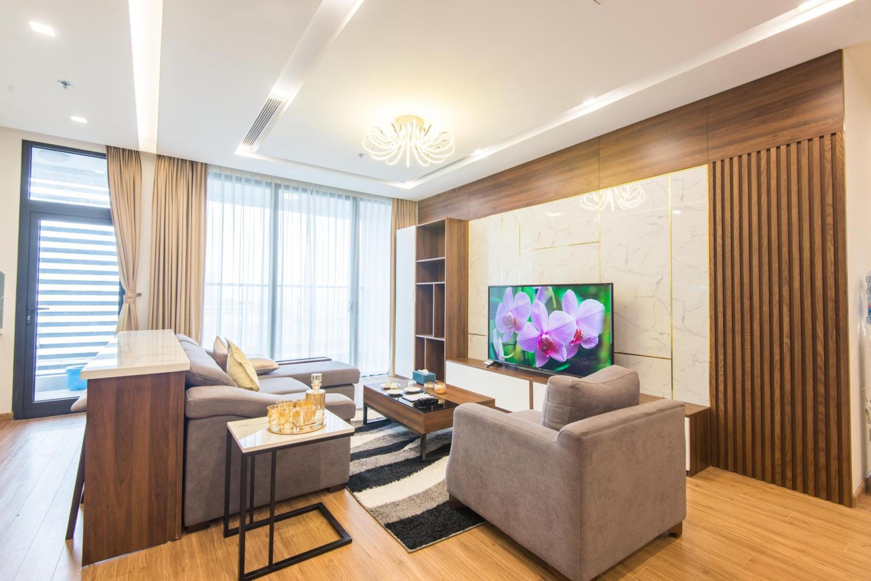 Premium Apartment Vinhomes Metropolis BaDinh