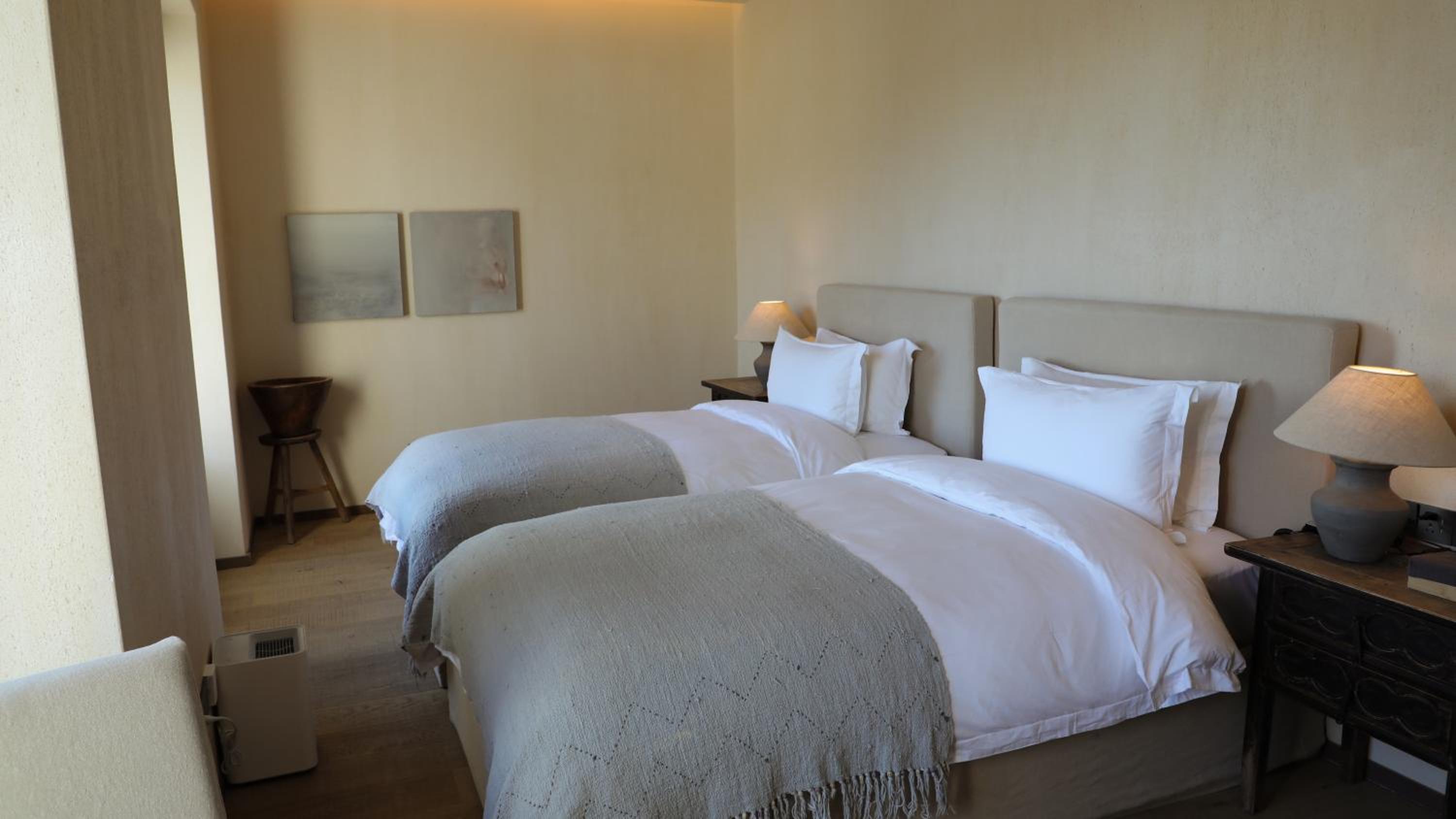 Sunyata Hotel. Deqin Meili