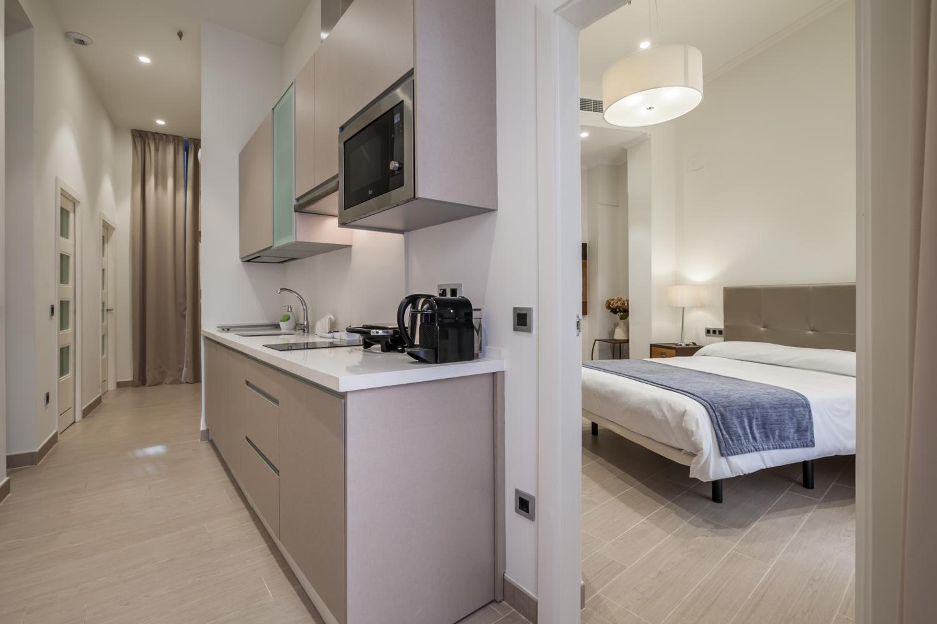 Welldone Cathedral Suites