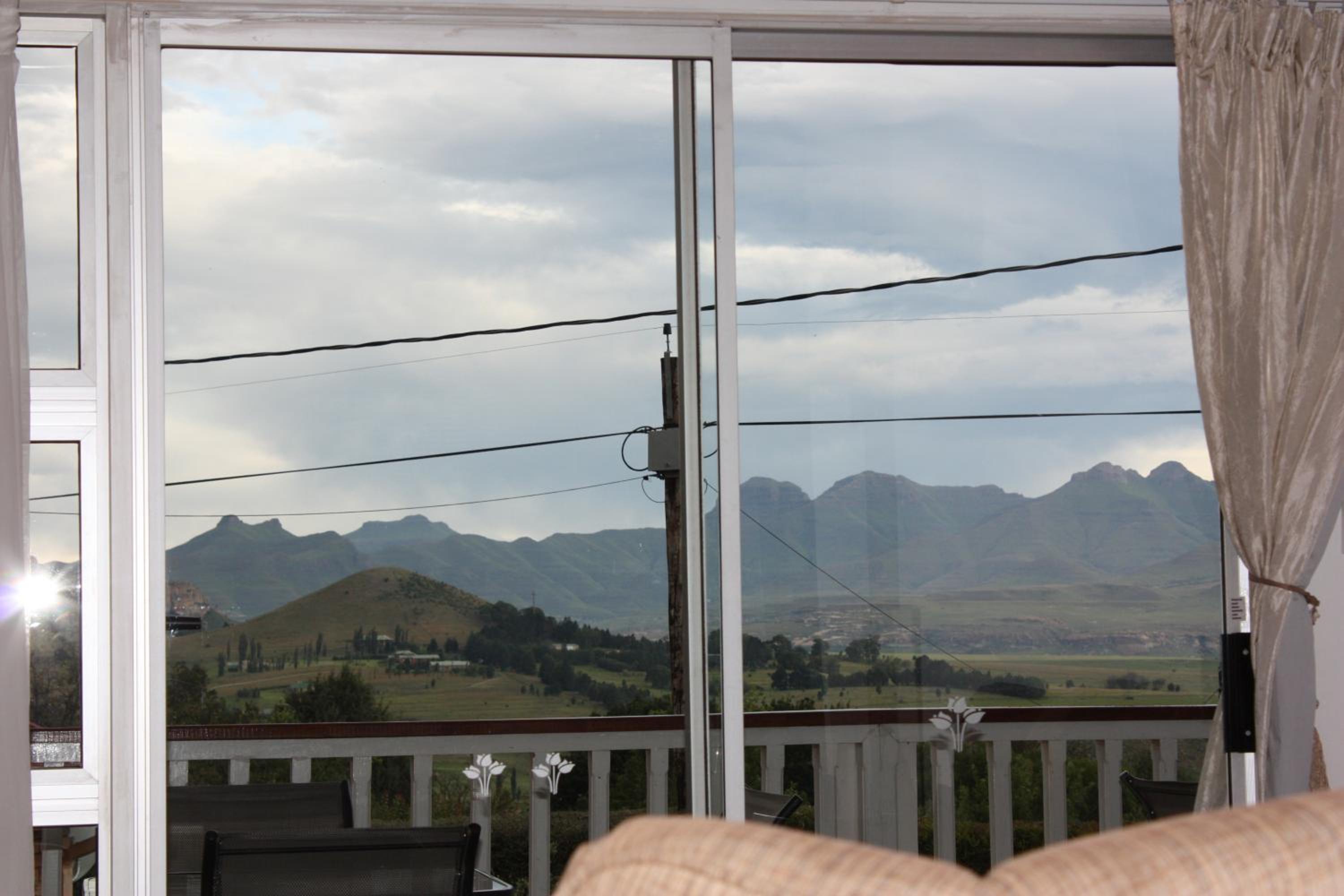 Knock Out View Clarens