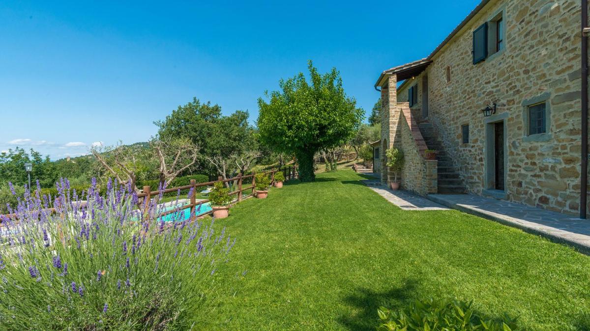La Torretta 10 Emma Villas view 4