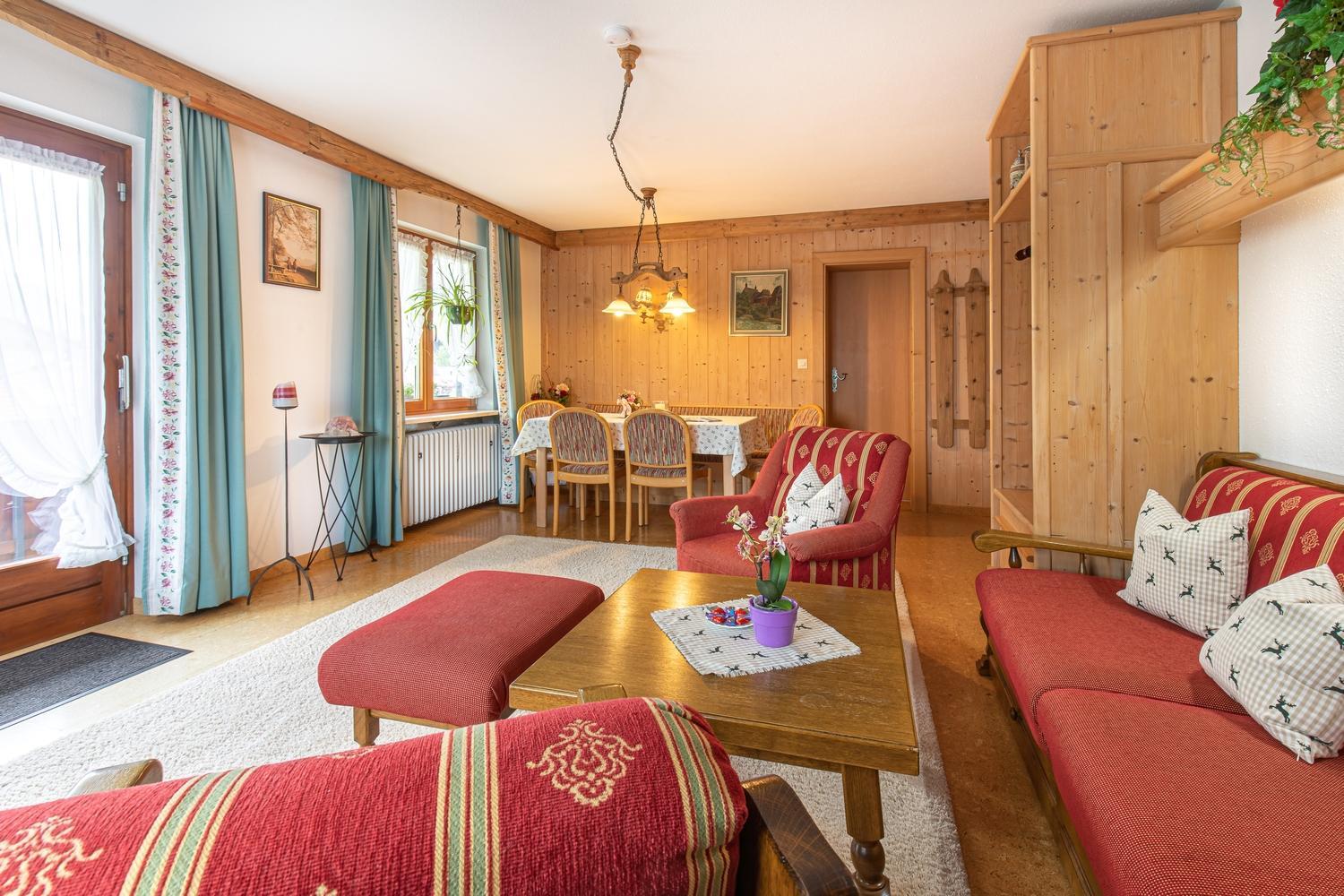 Ferienwohnung Ringsgwandl inkl. Chiemgaukarte view 2
