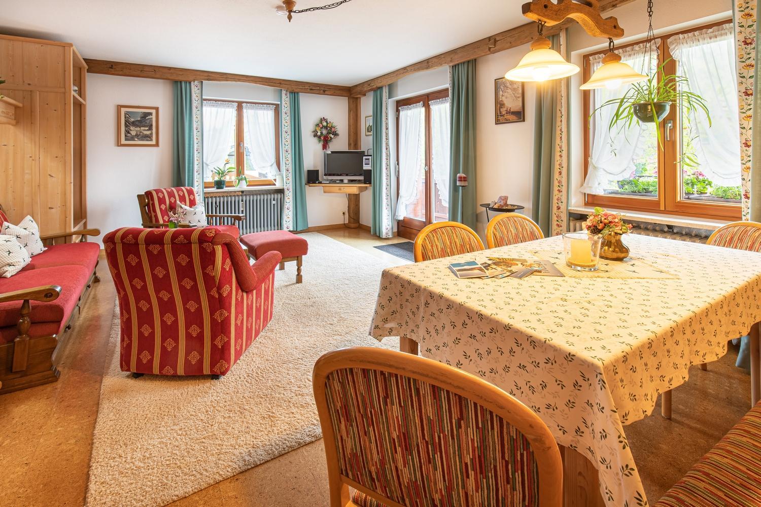 Ferienwohnung Ringsgwandl inkl. Chiemgaukarte view 4