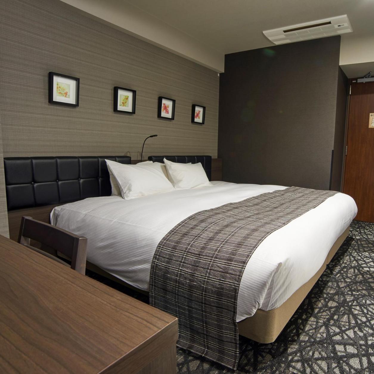 QuintessaHotel TokyoHaneda Comic&Books