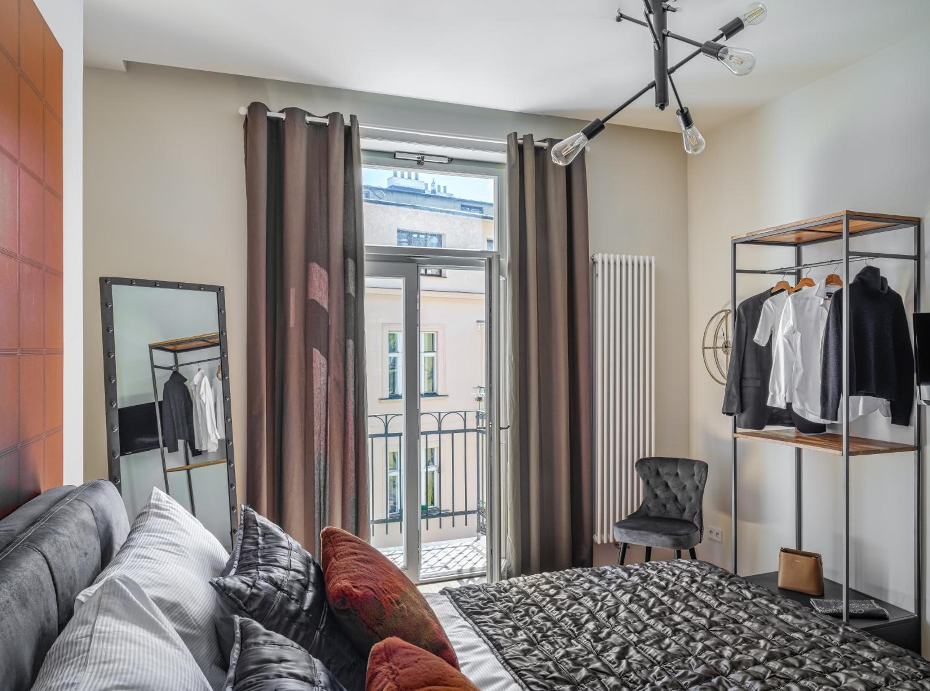 MN6 Luxury Suites by Adrez photo 3