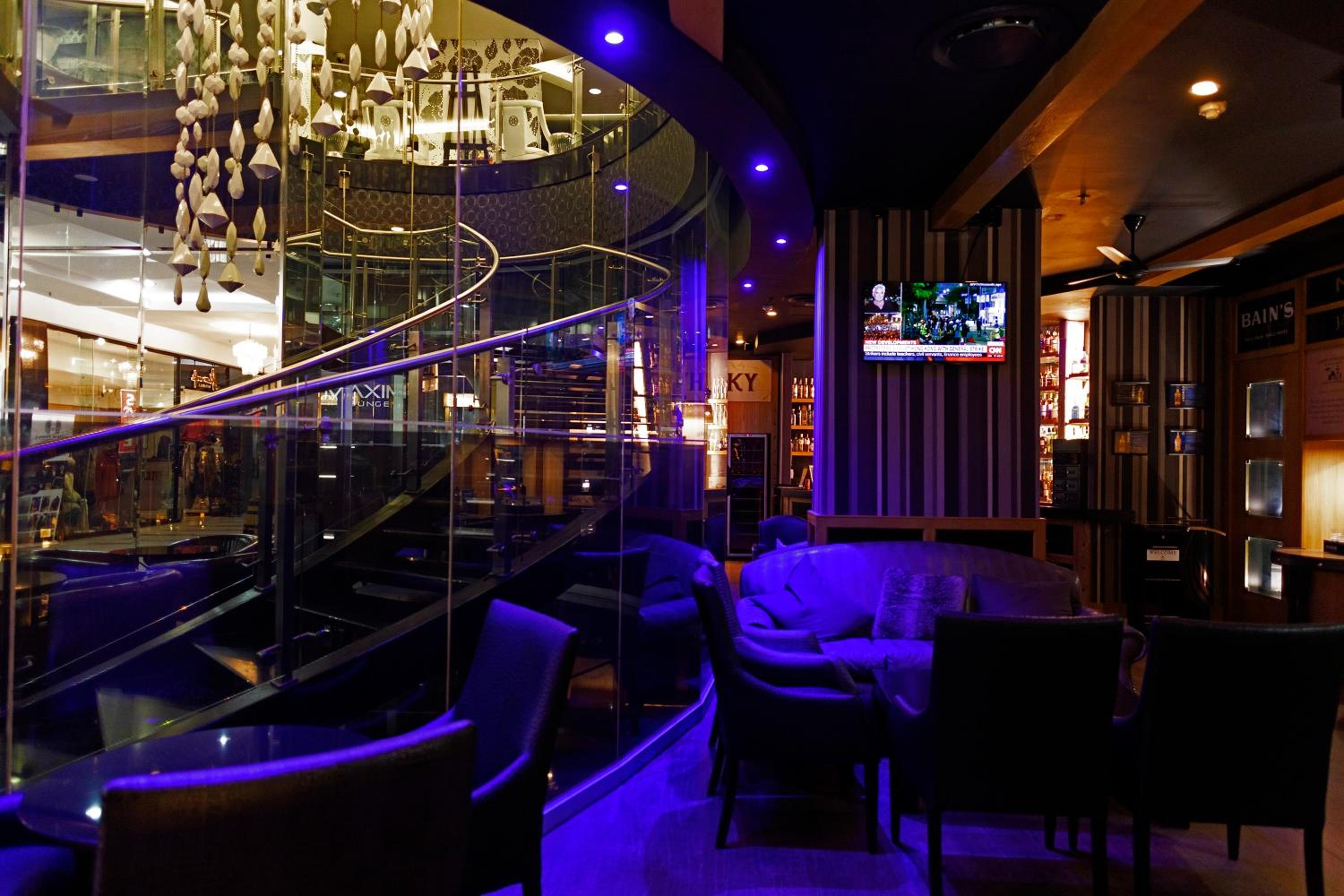 DAVINCI Hotel on Nelson Mandela Square photo 5