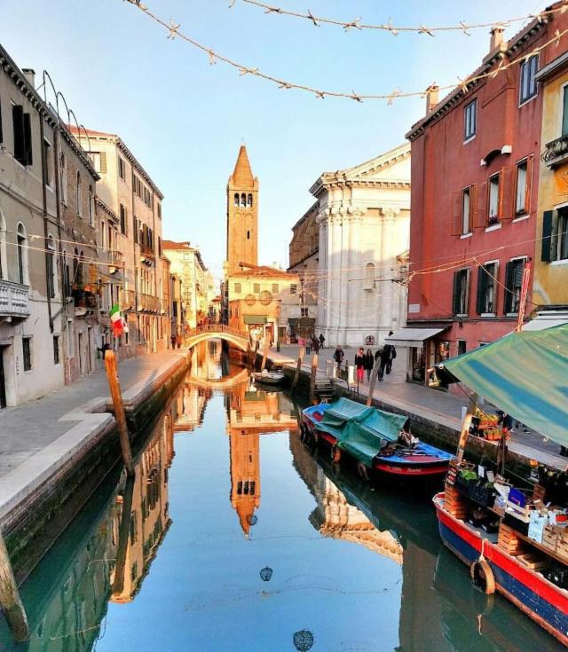 San Barnaba on the Canal