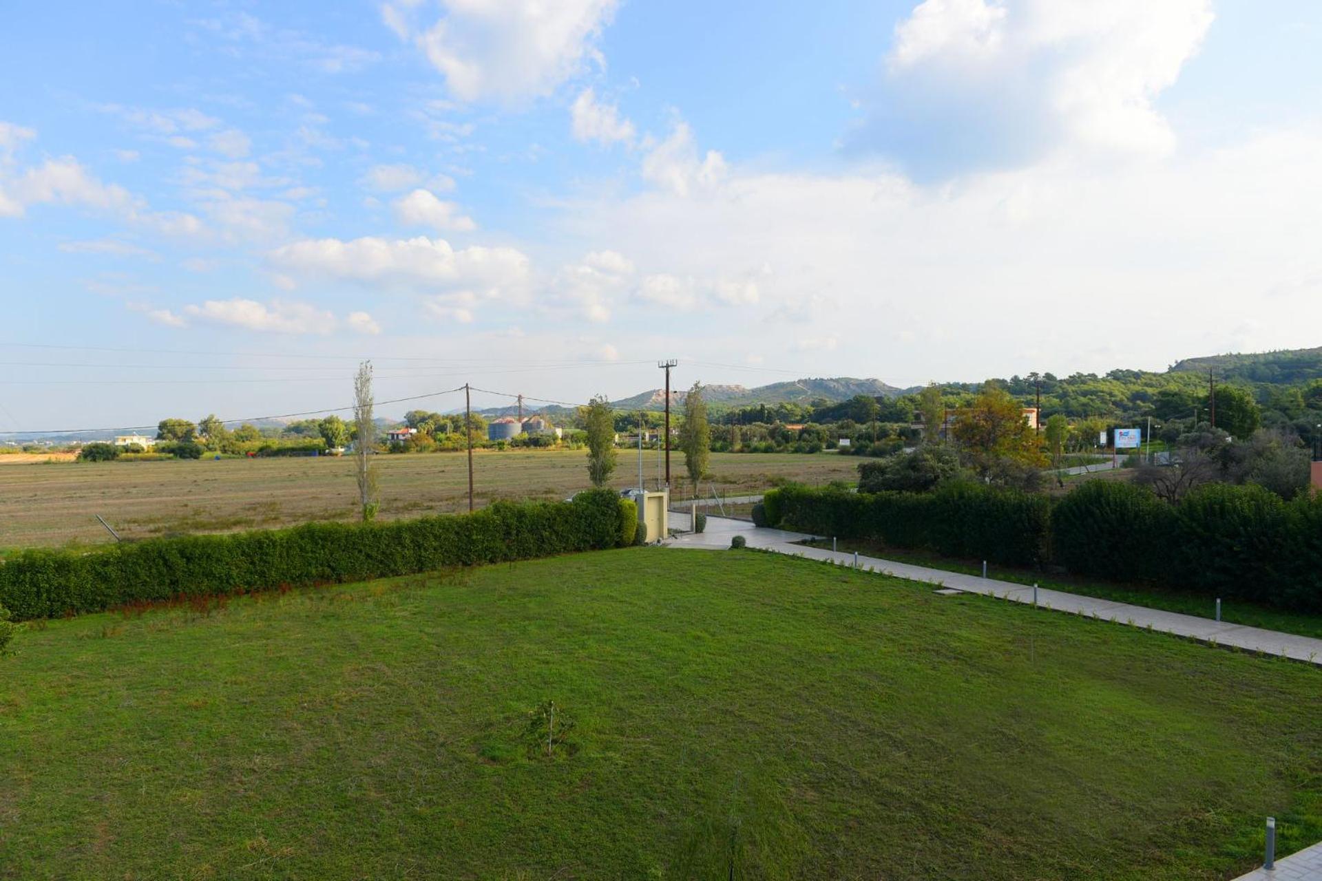 Photo 47