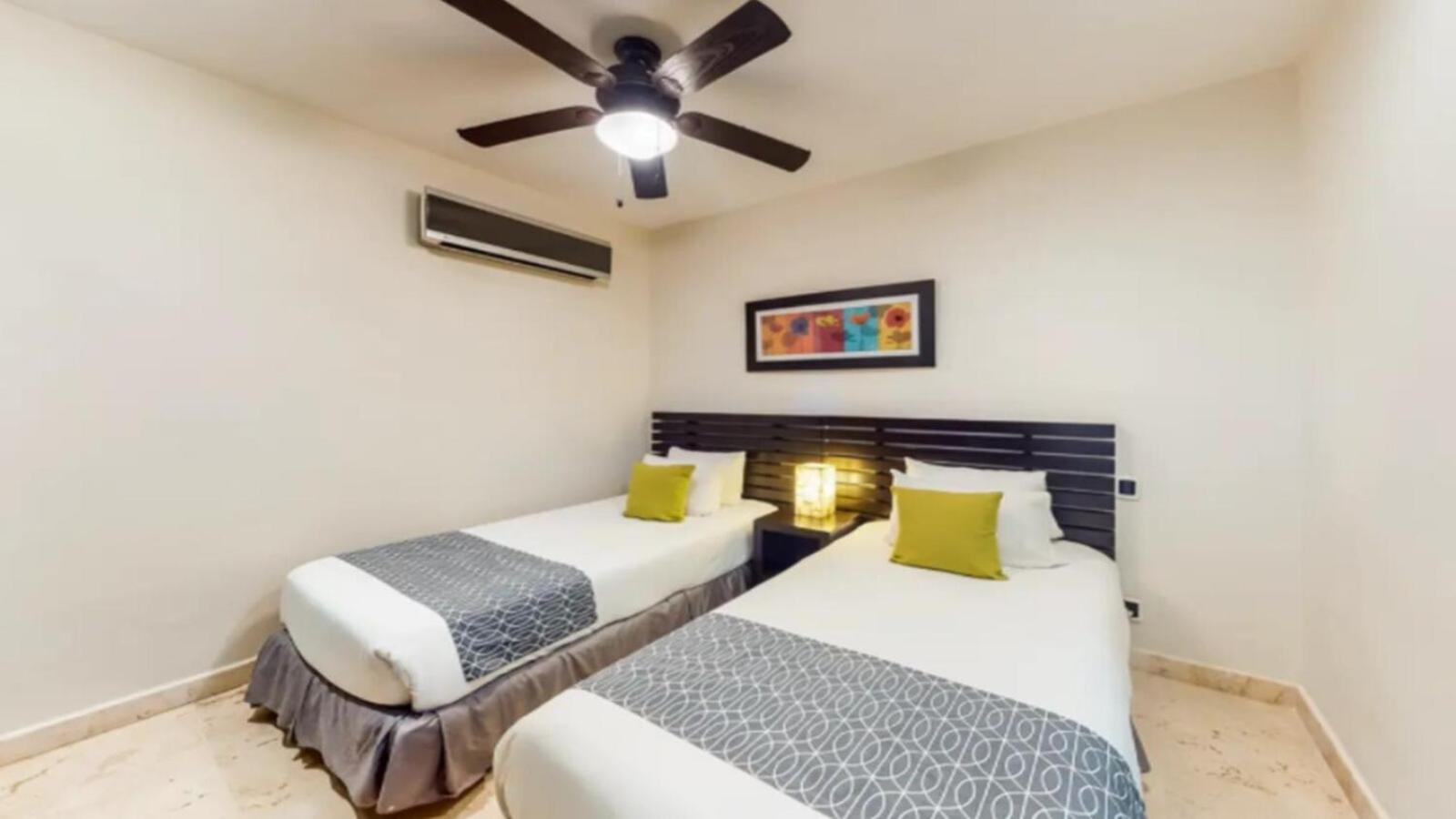 Cozy Ocean view 2bdrs condo 3rd floor at ELFARO by DPM