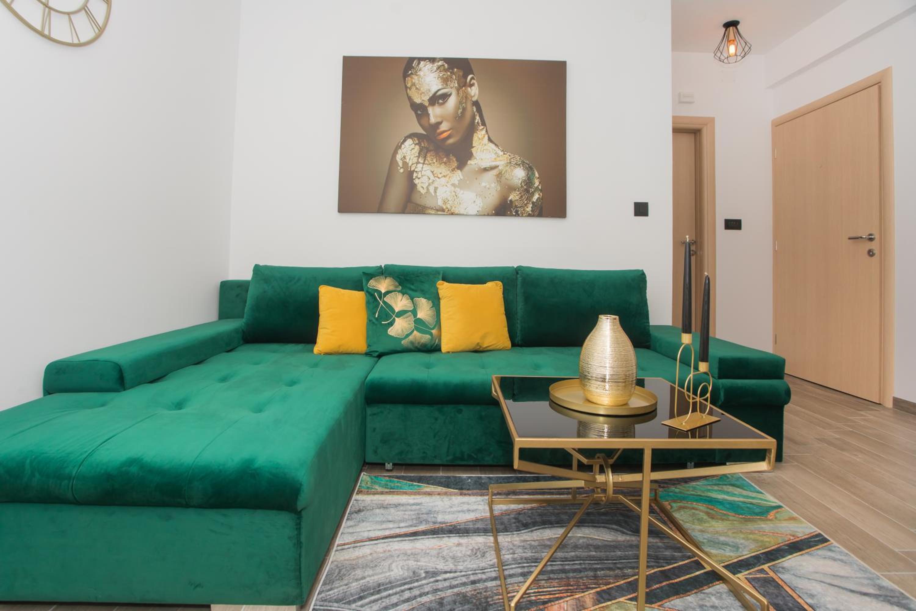 Photo 33