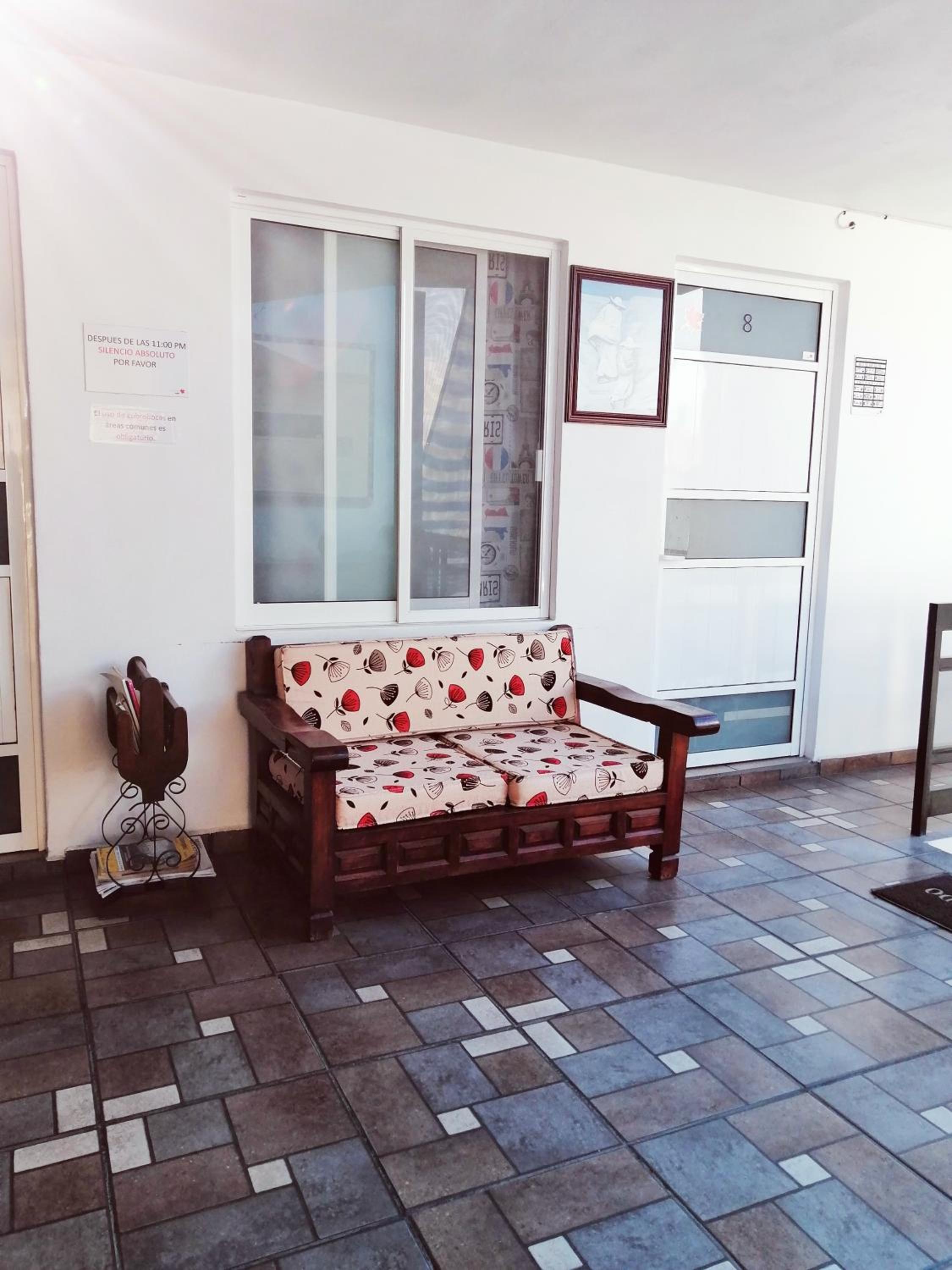 Hostal Maple