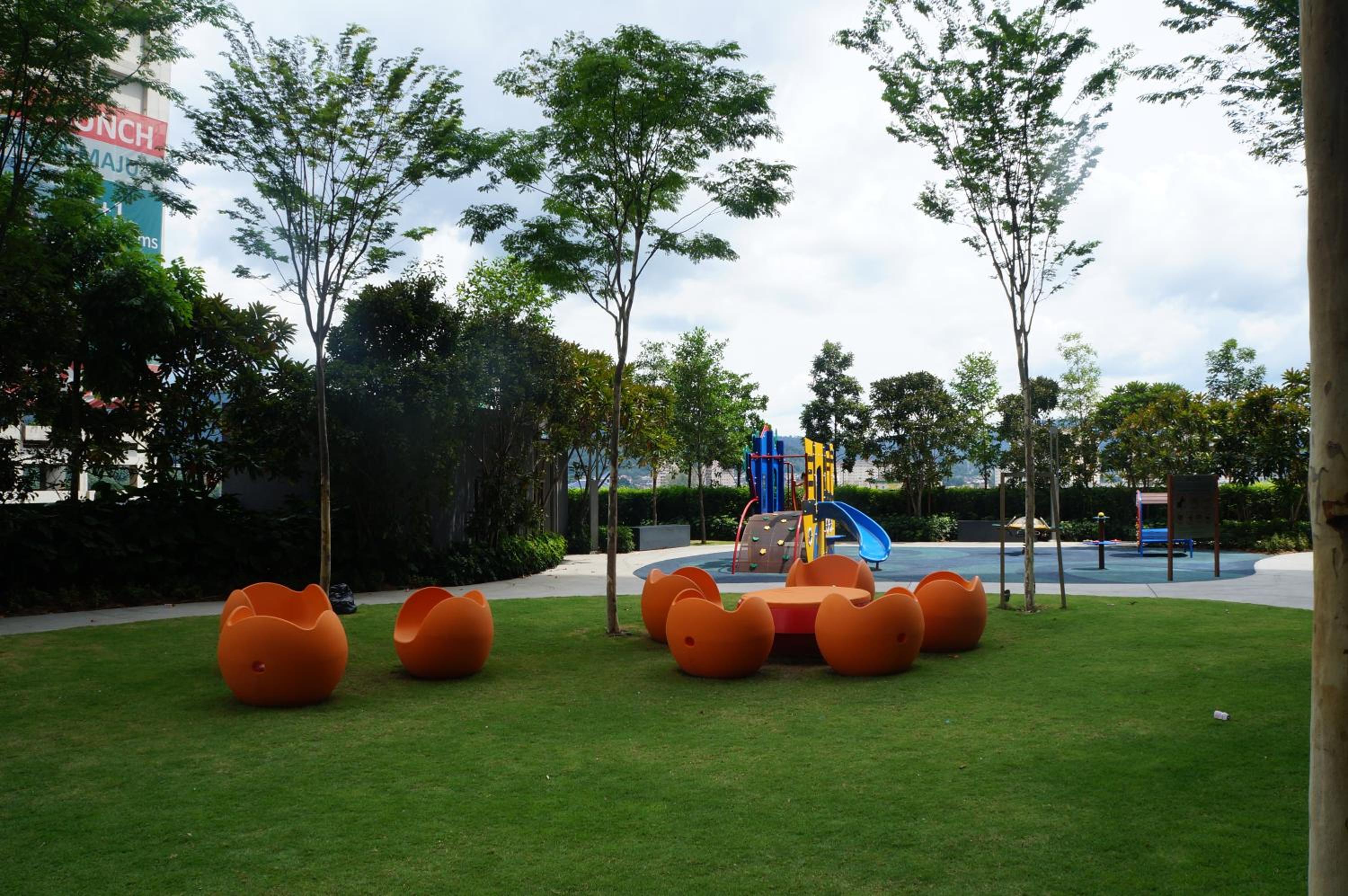 M City Lake View 1+1 Room