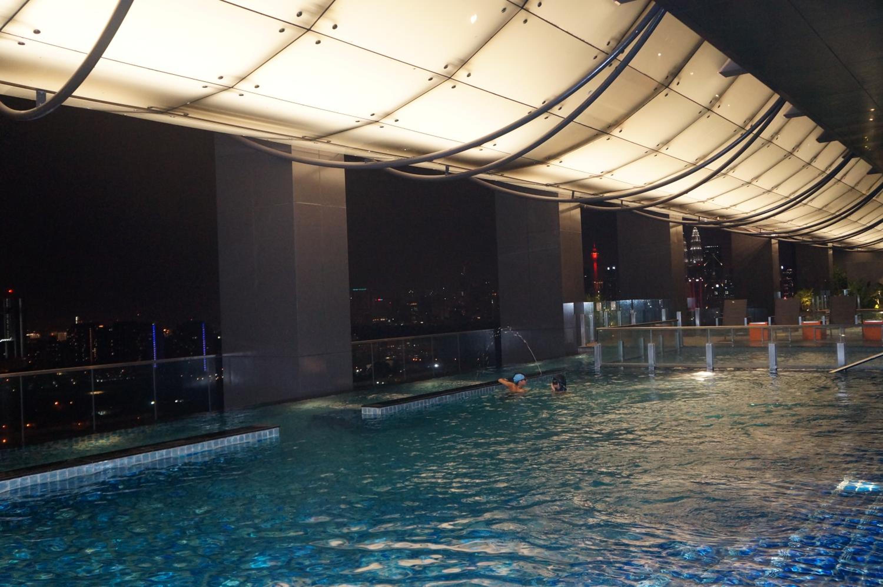 M City Lake View 1+1 Room