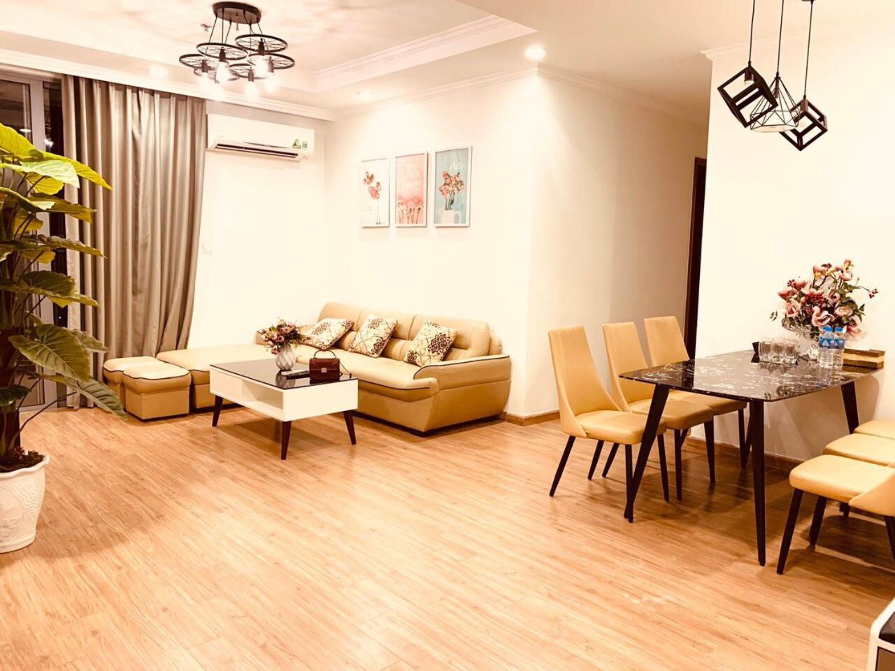 BOM HOMES- Vinhomes Times City- Service Apartment