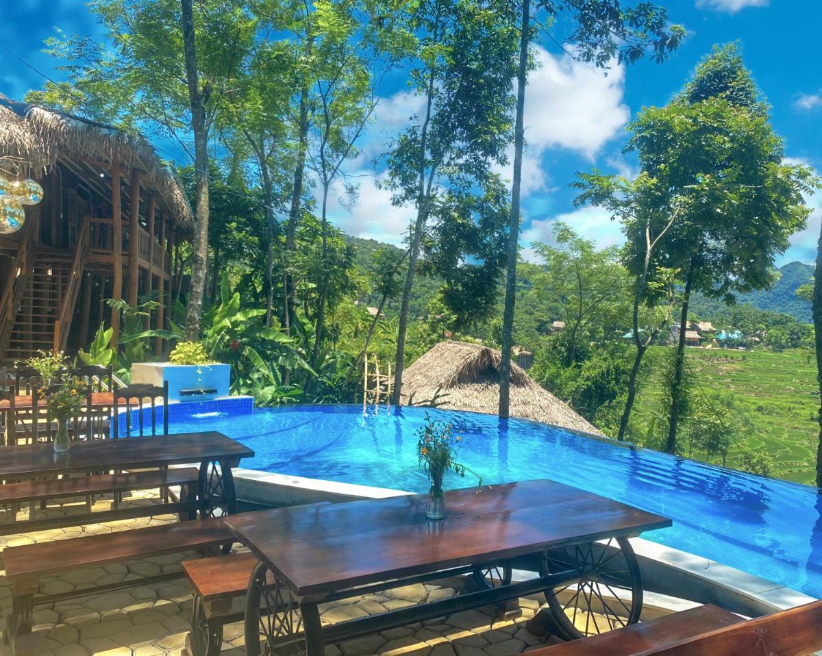outdoor BBQ area