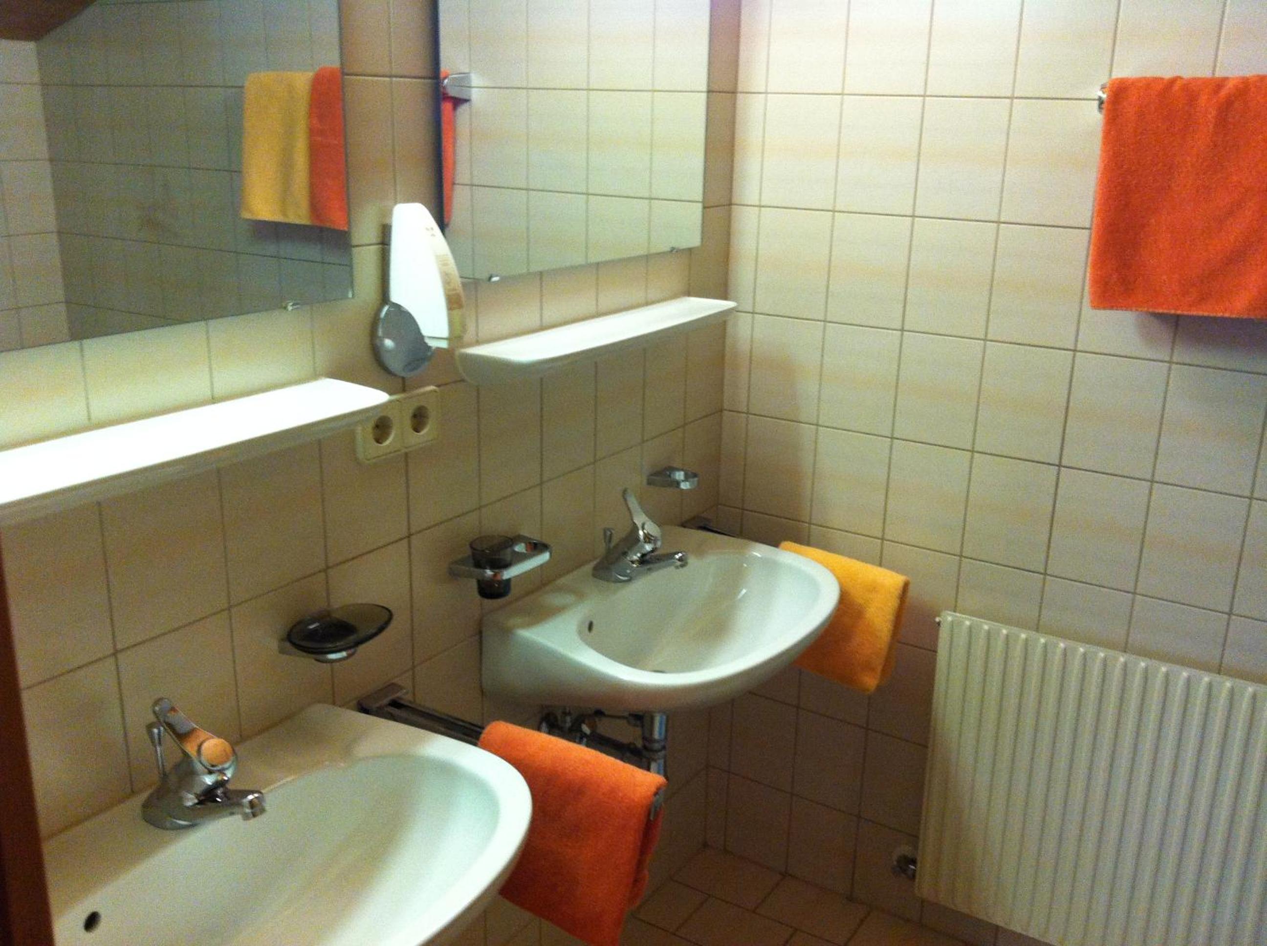 Photo 32