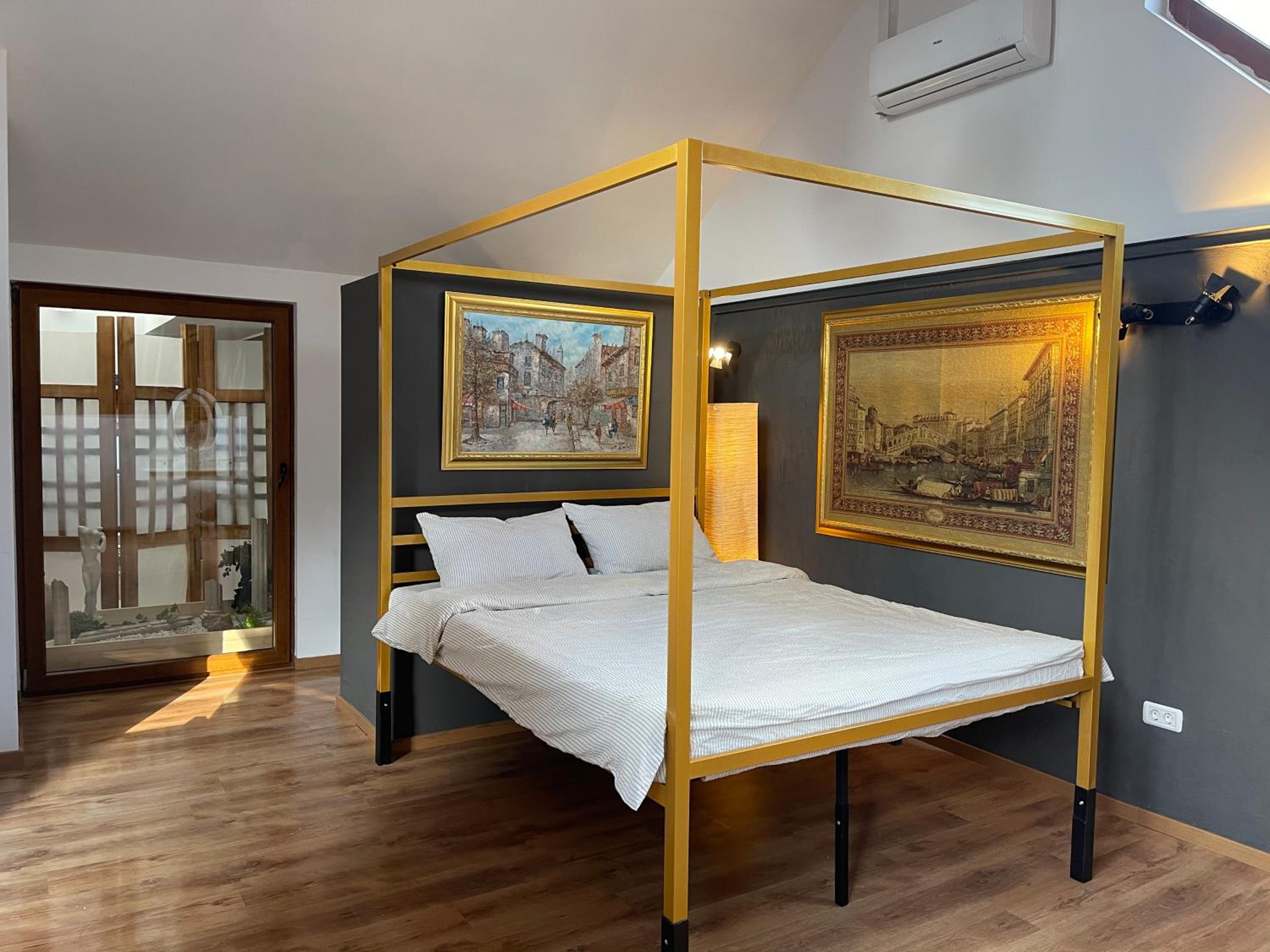 Amazing Savoya nr1 Loft Old City Center Self check-in view 5