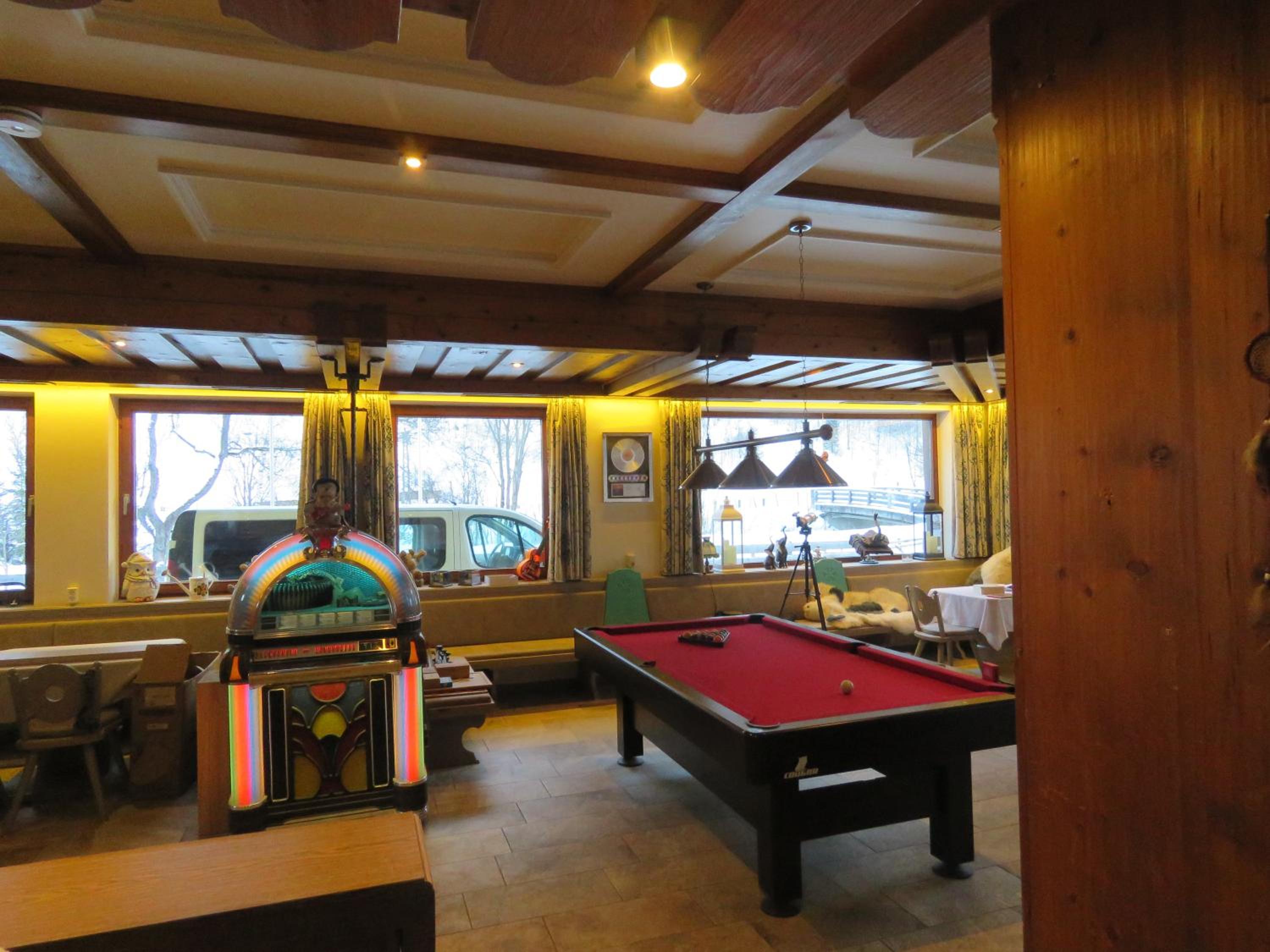Photo 11