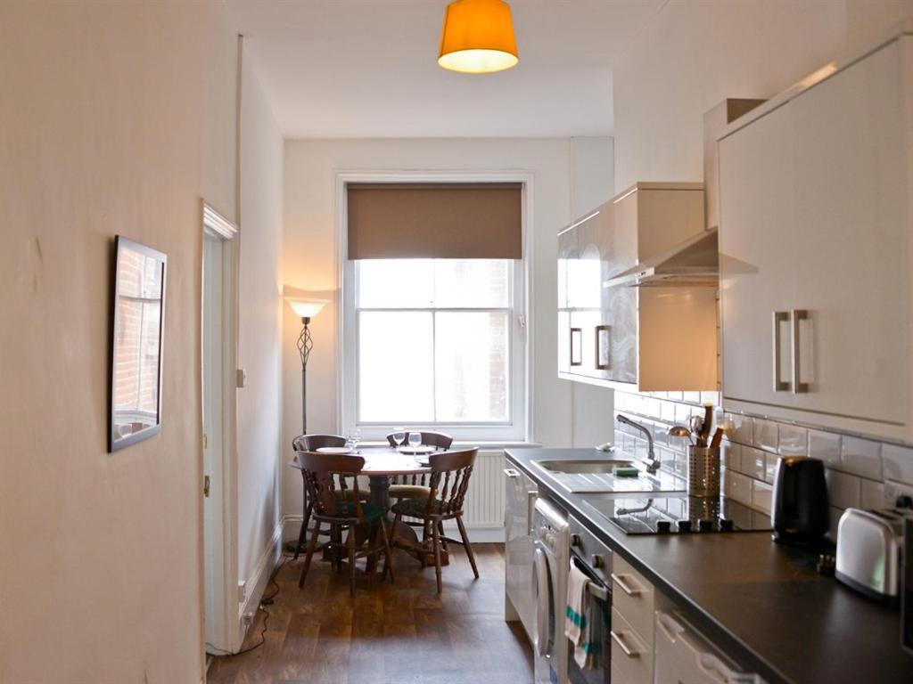Worthing Vacations - Corner House apartment - Property Image 2