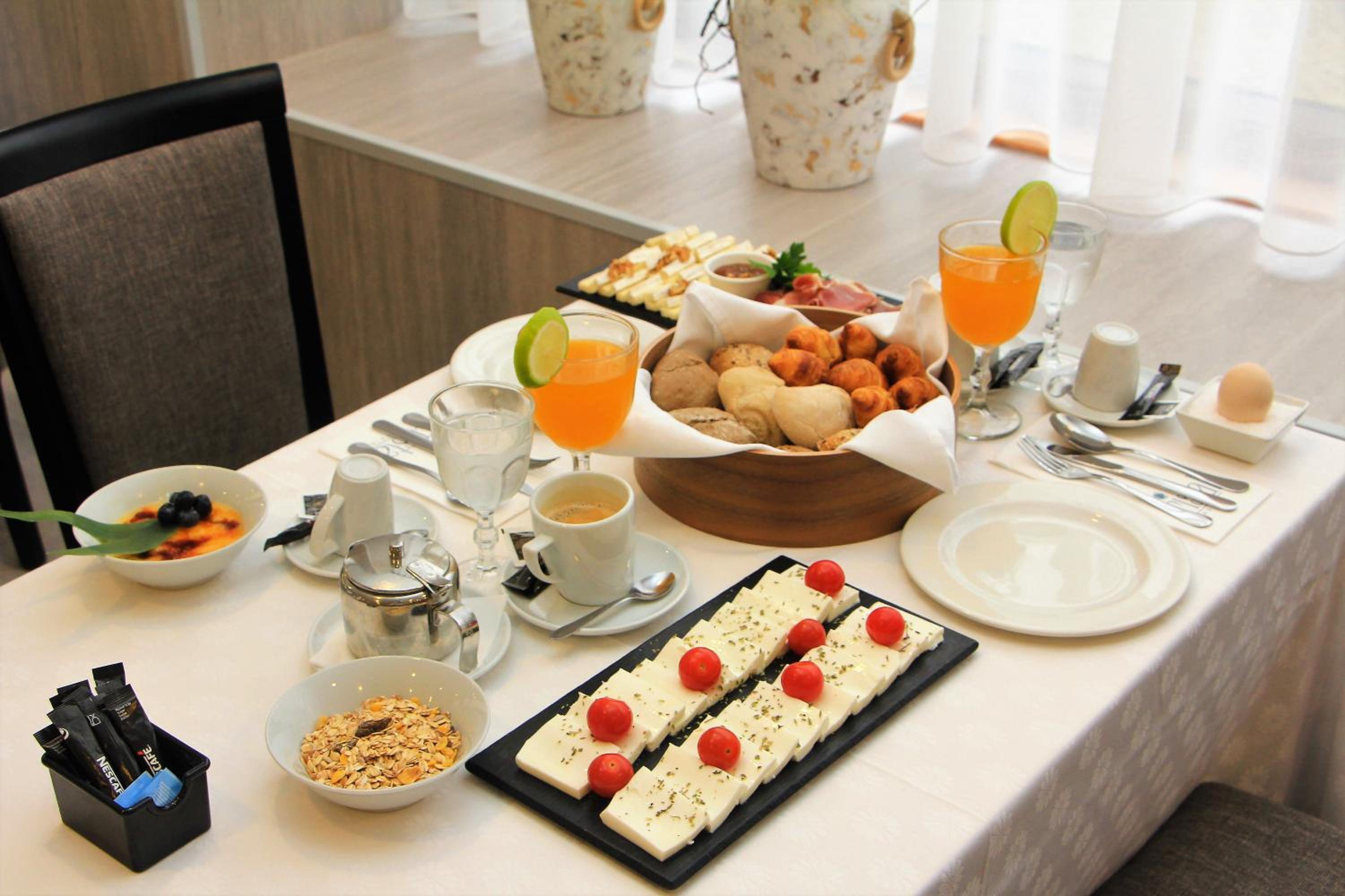 Setubal Vacations - Hotel Cristal Setubal - Property Image 8