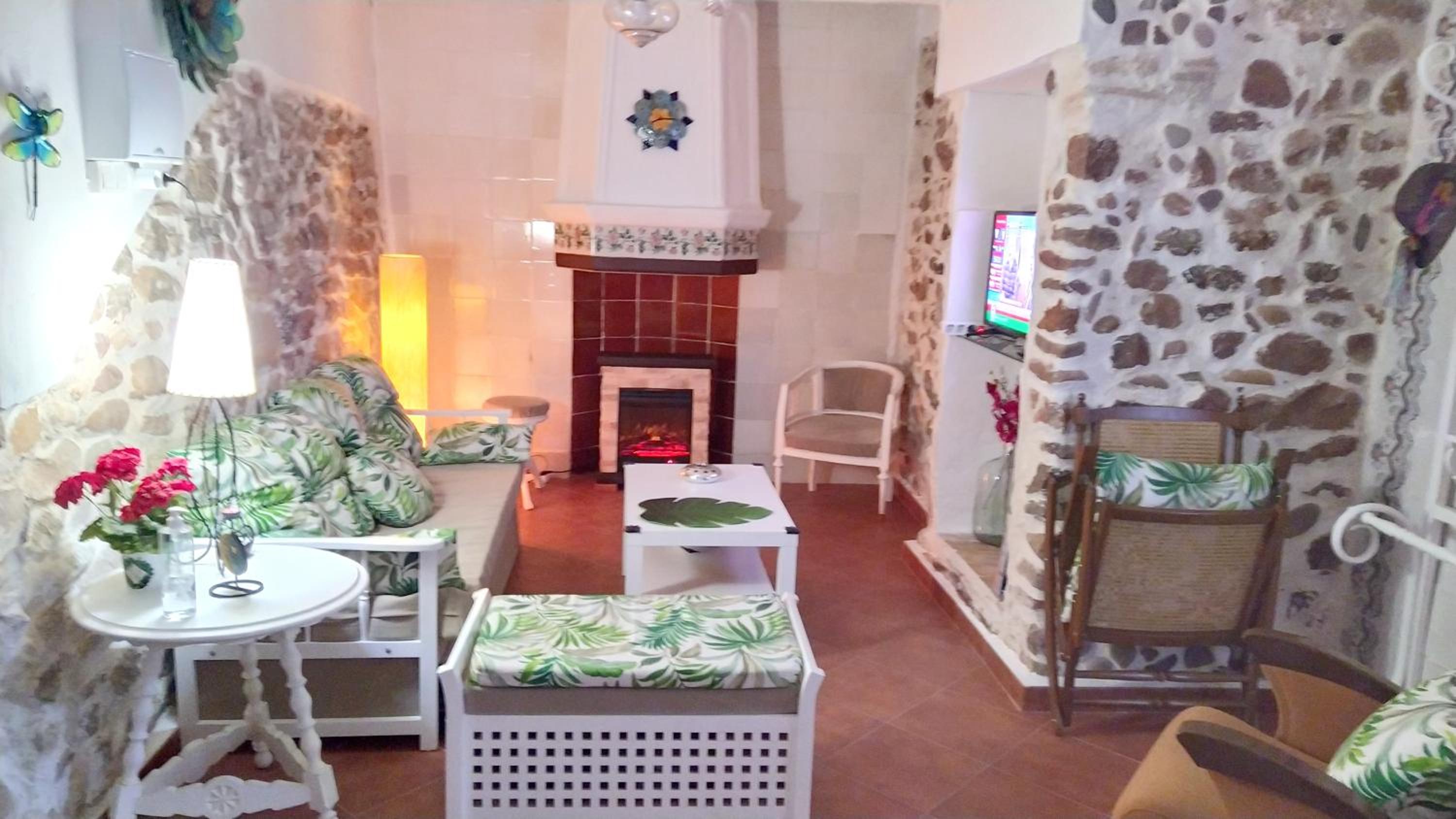 Charming house in Estivella near nature