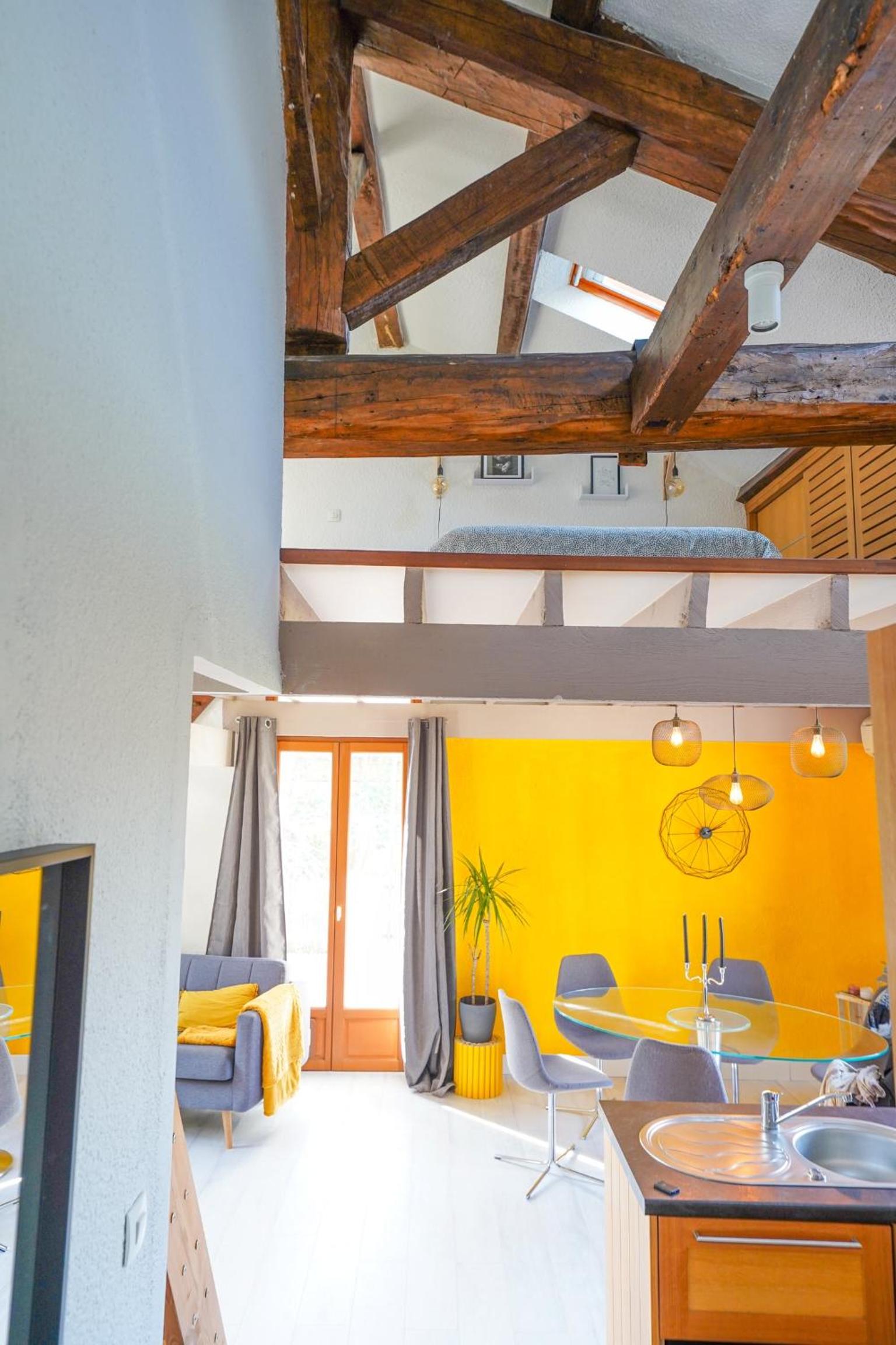 Bel appart pour 6 p, clim, parking et terrasse view 2