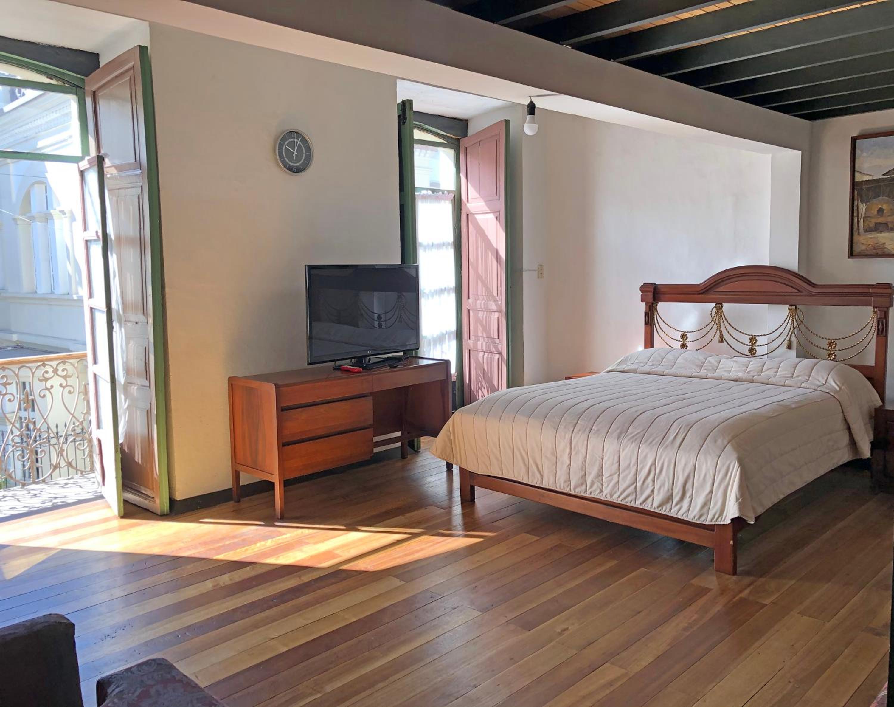Hostal Latina