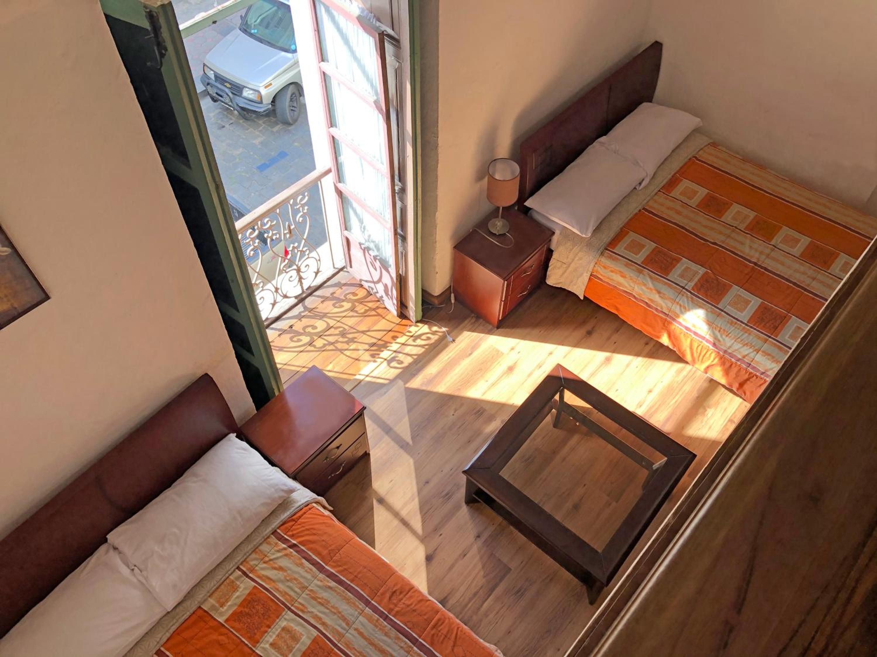 Hostal Latina