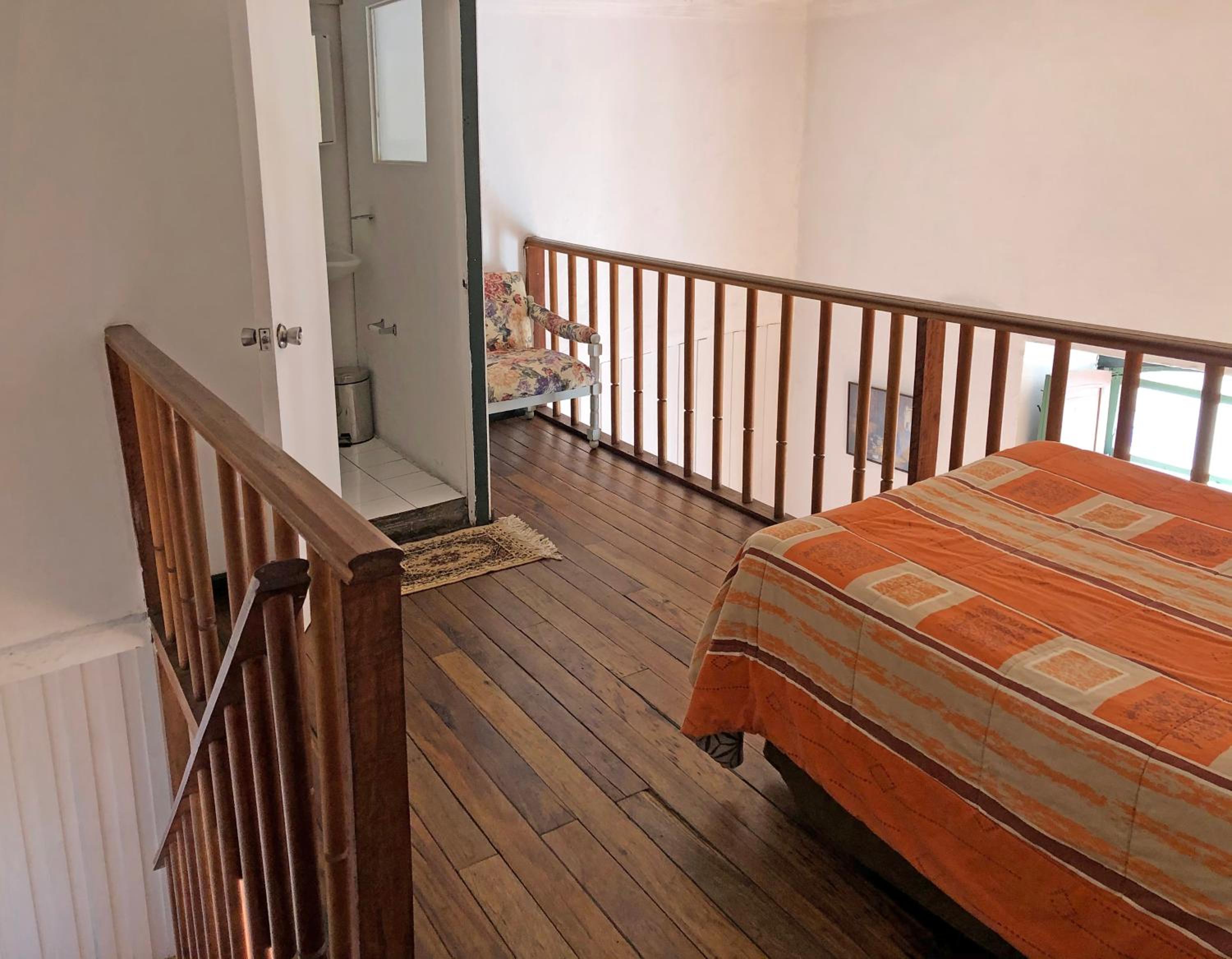 Hostal Latina