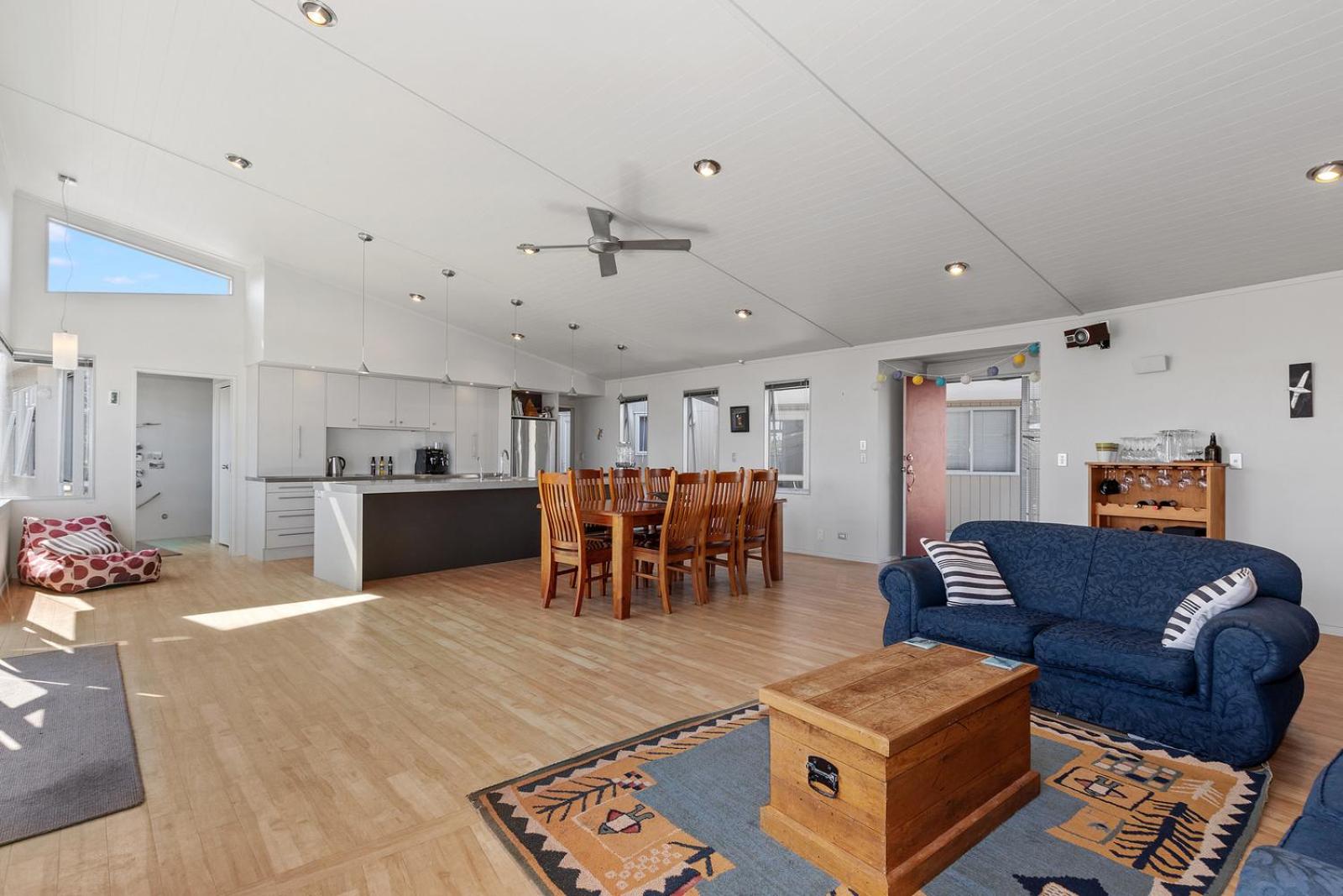 Restful Ruakaka - Ruakaka Holiday Home view 4