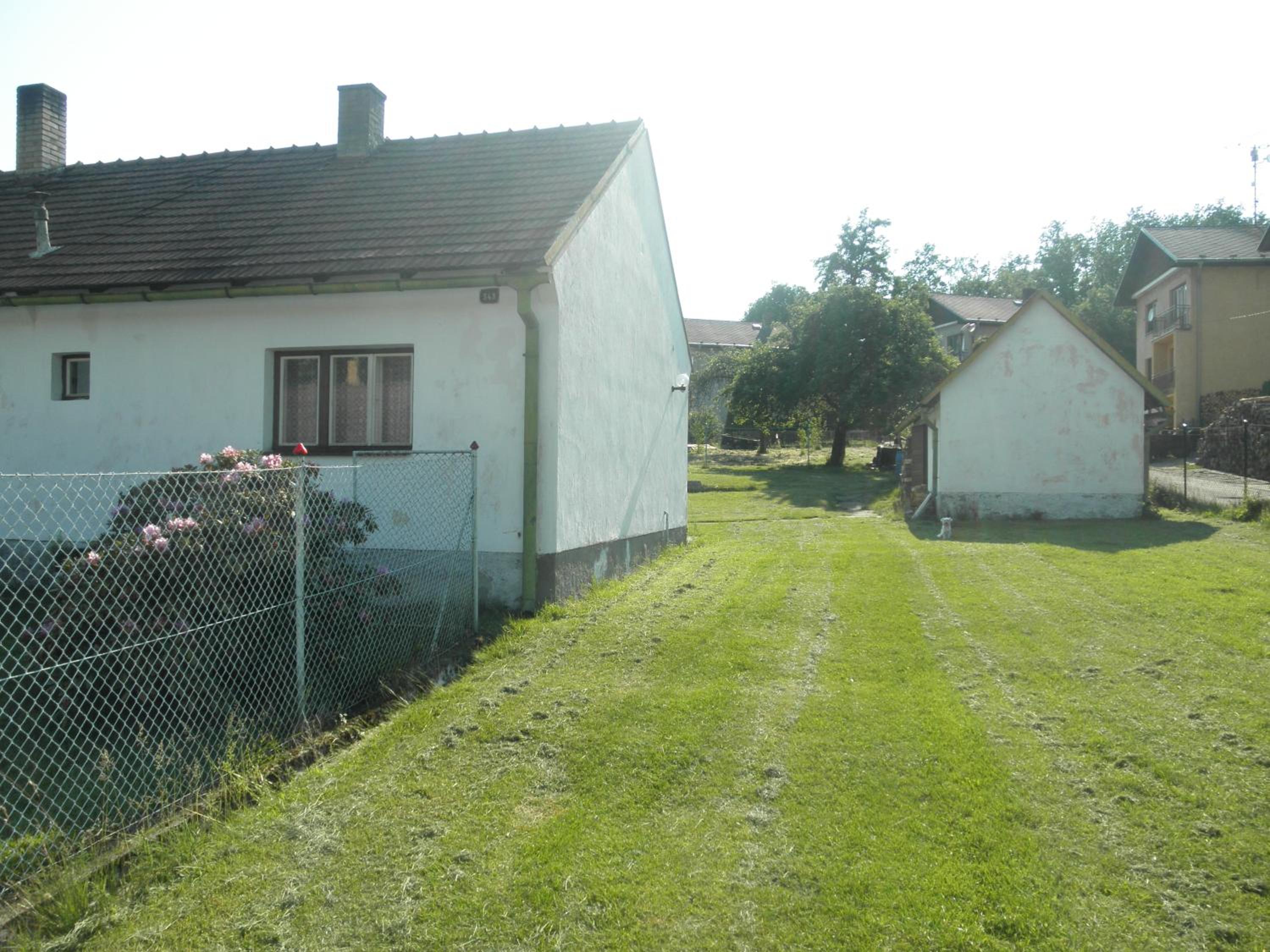 Chlalupa se zahradou - Chlum u Třeboně