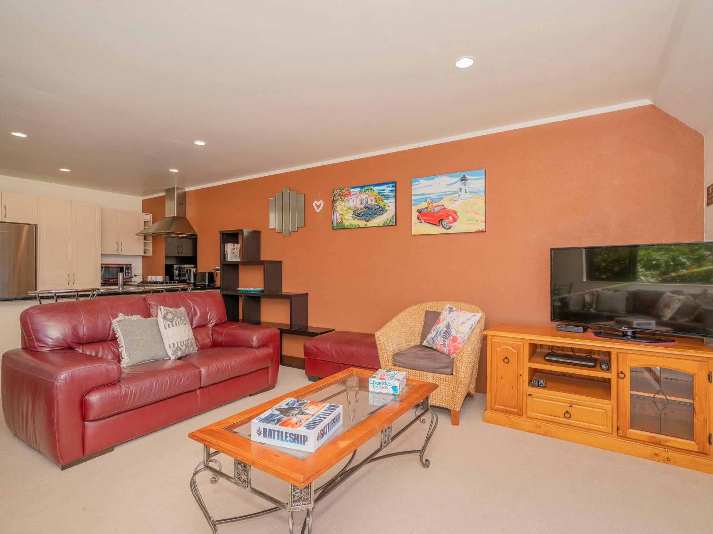 Harbourside Haven - Whangamata Holiday Home