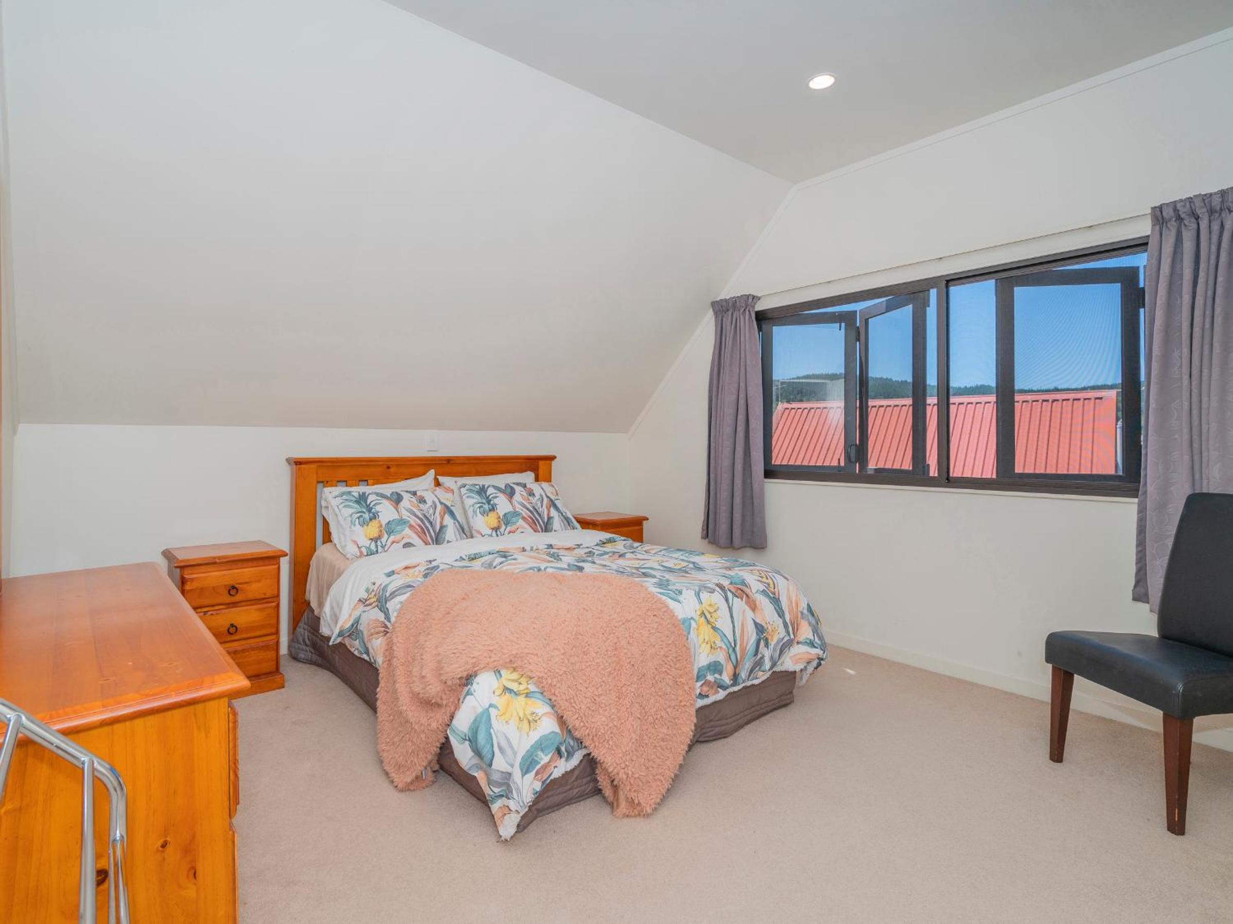 Harbourside Haven - Whangamata Holiday Home