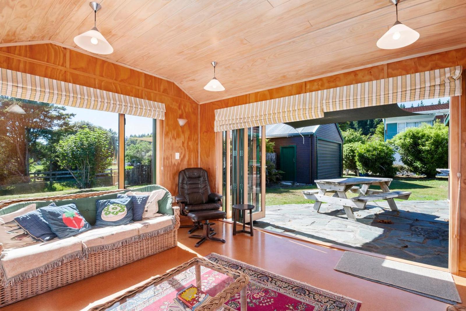 Lakeside Lodge - Tauranga Taupo Holiday Home view 3