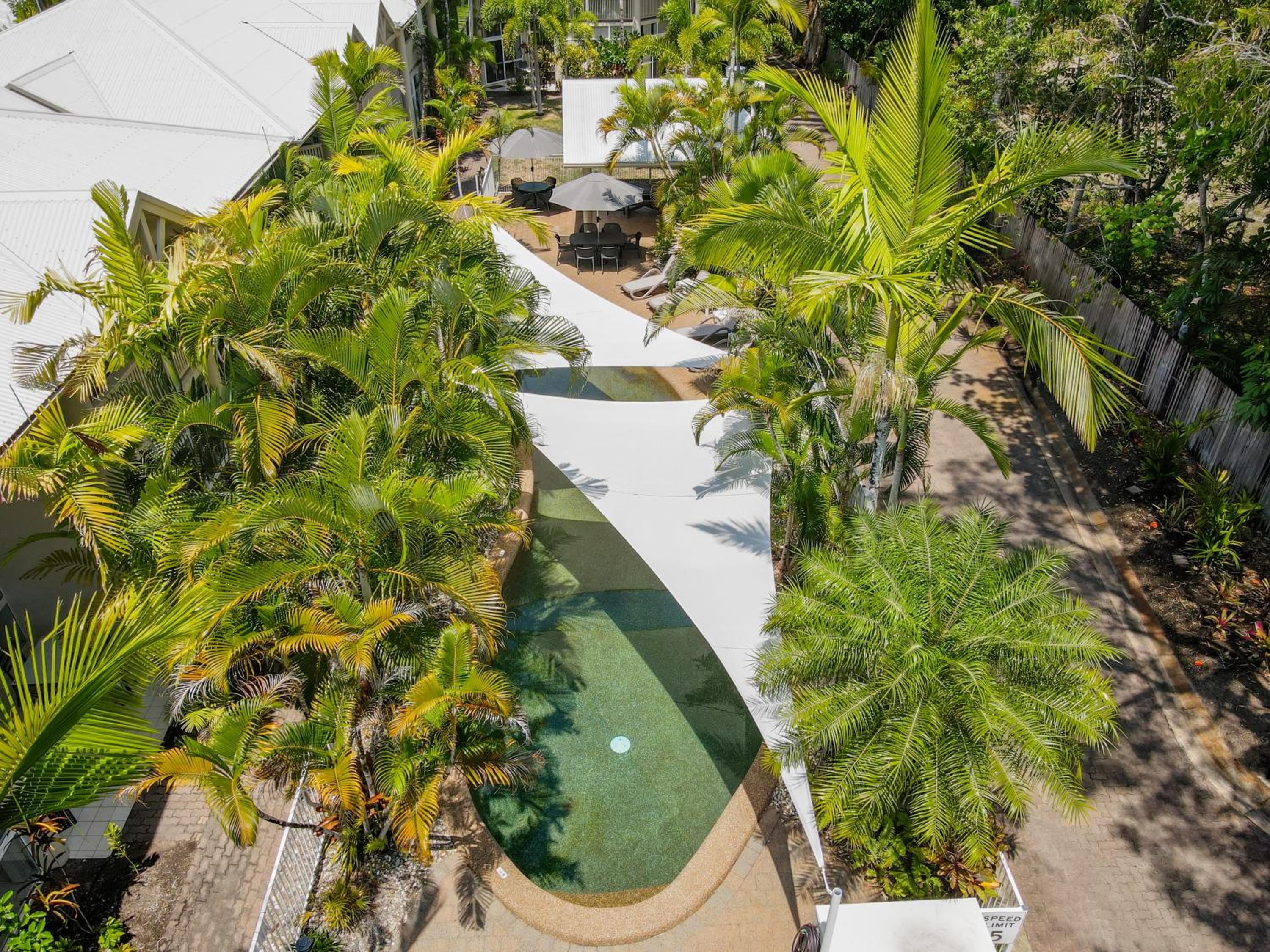 Tropical Nites Holiday Townhouses