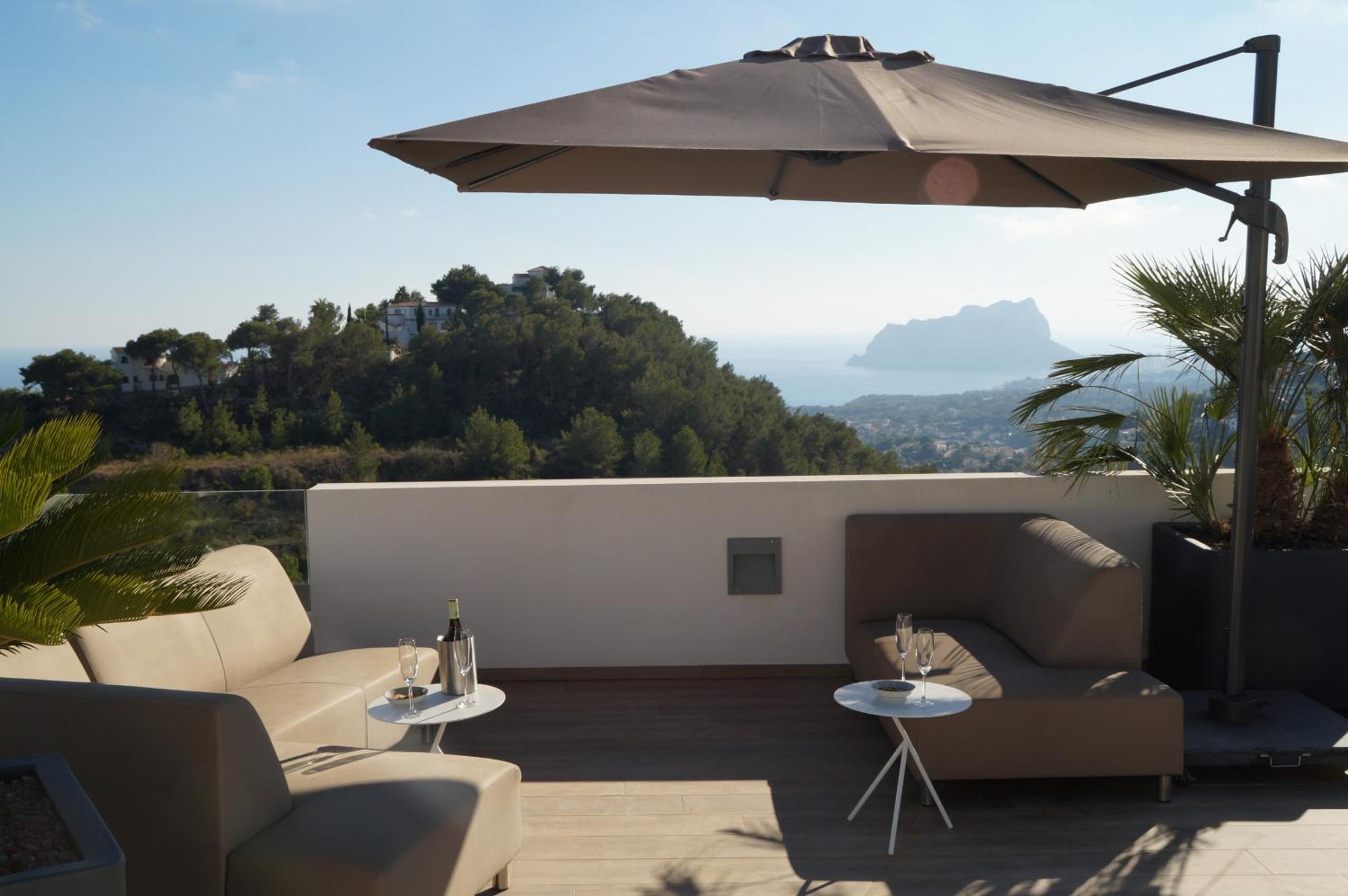 Graham Holiday Rentals - Moraira Breeze view 5