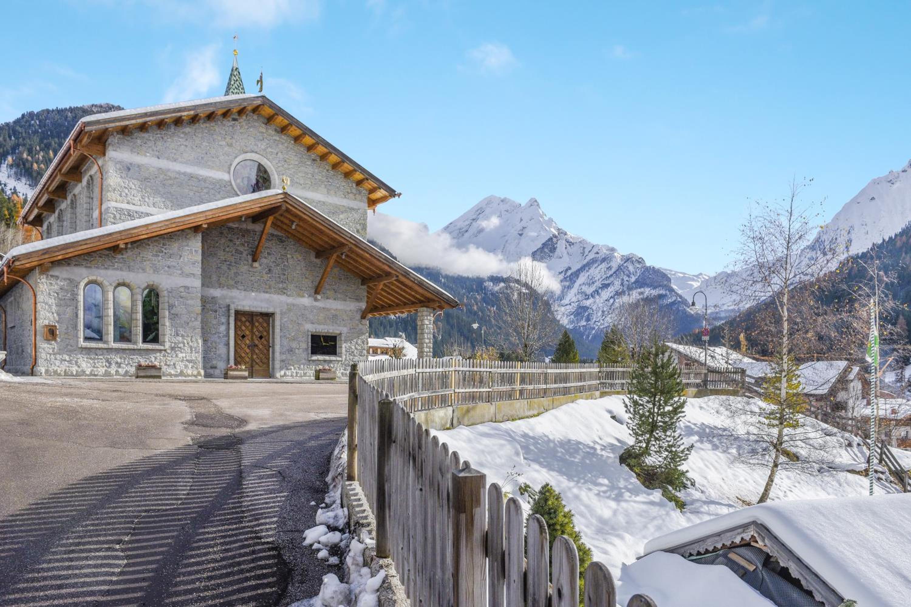 Villetta Crepaz view 2