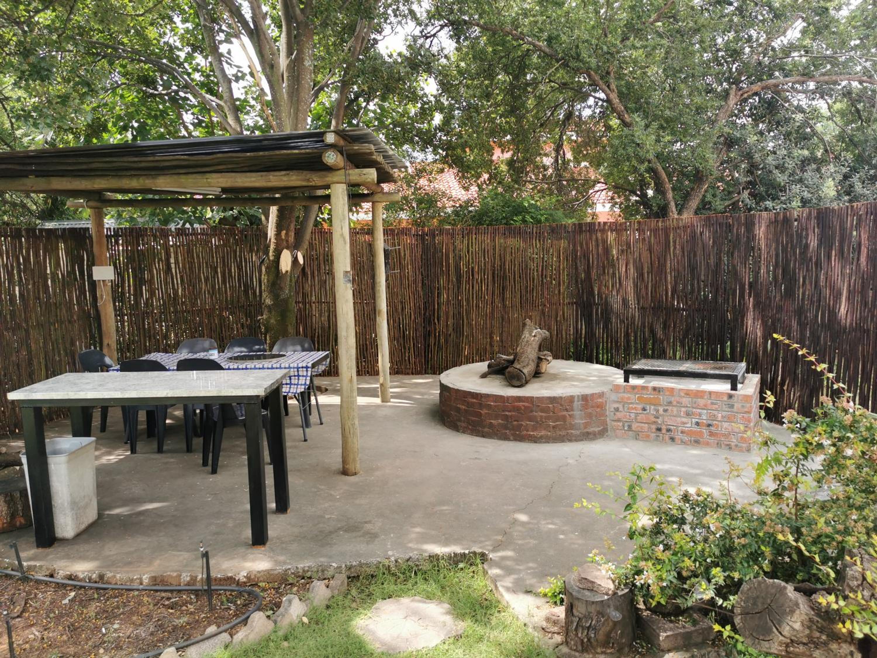 Gluckman Drive Guesthouse view 2