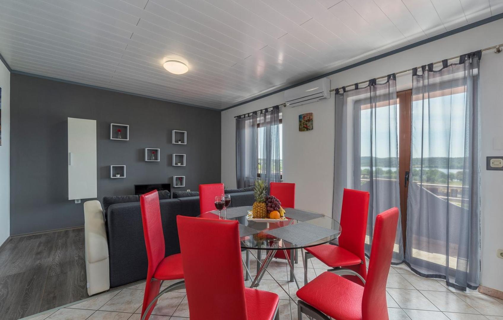Sea View apartments with shared Pool view 2